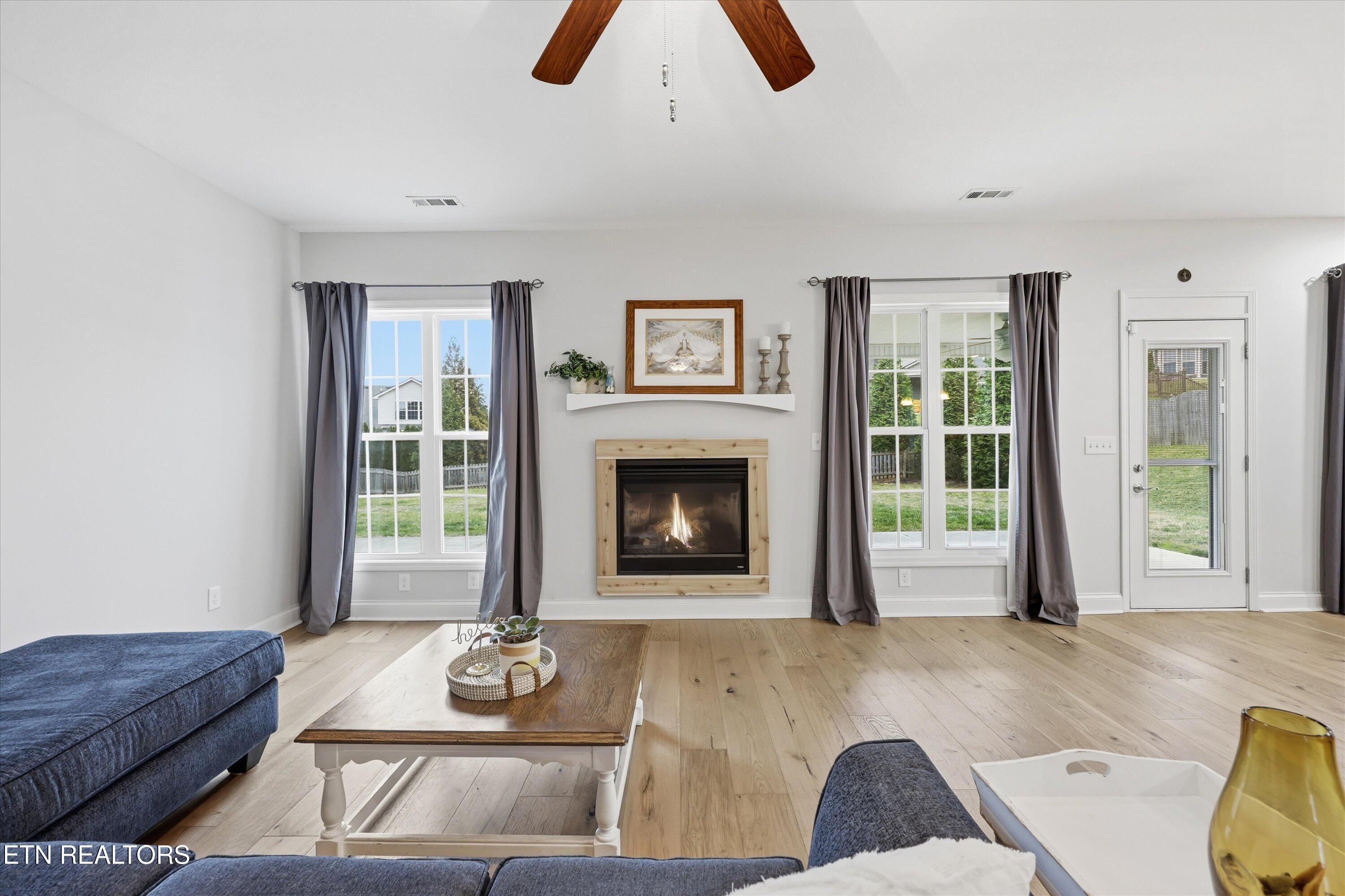 2042 Gusty Wind Lane