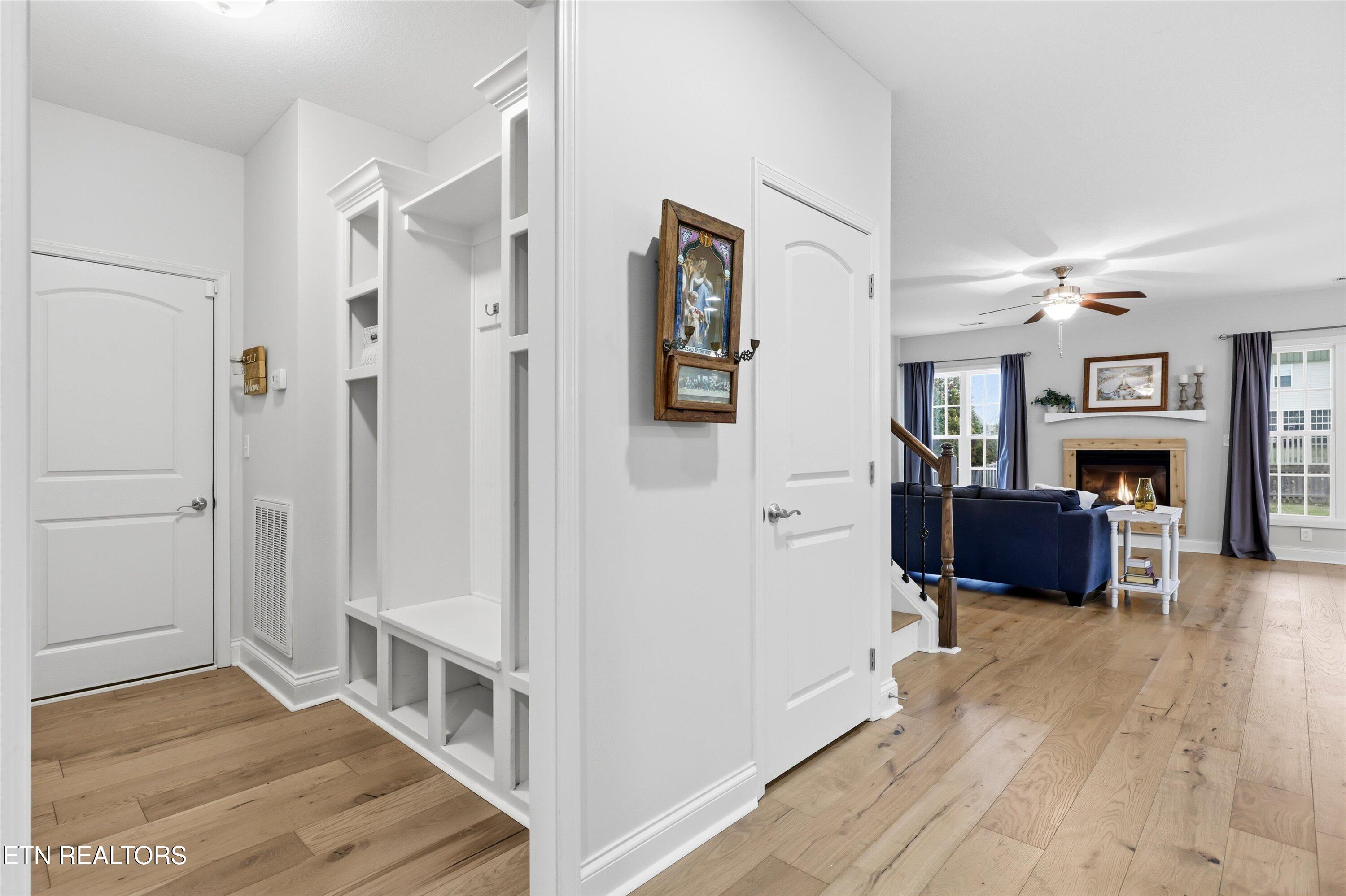 2042 Gusty Wind Lane