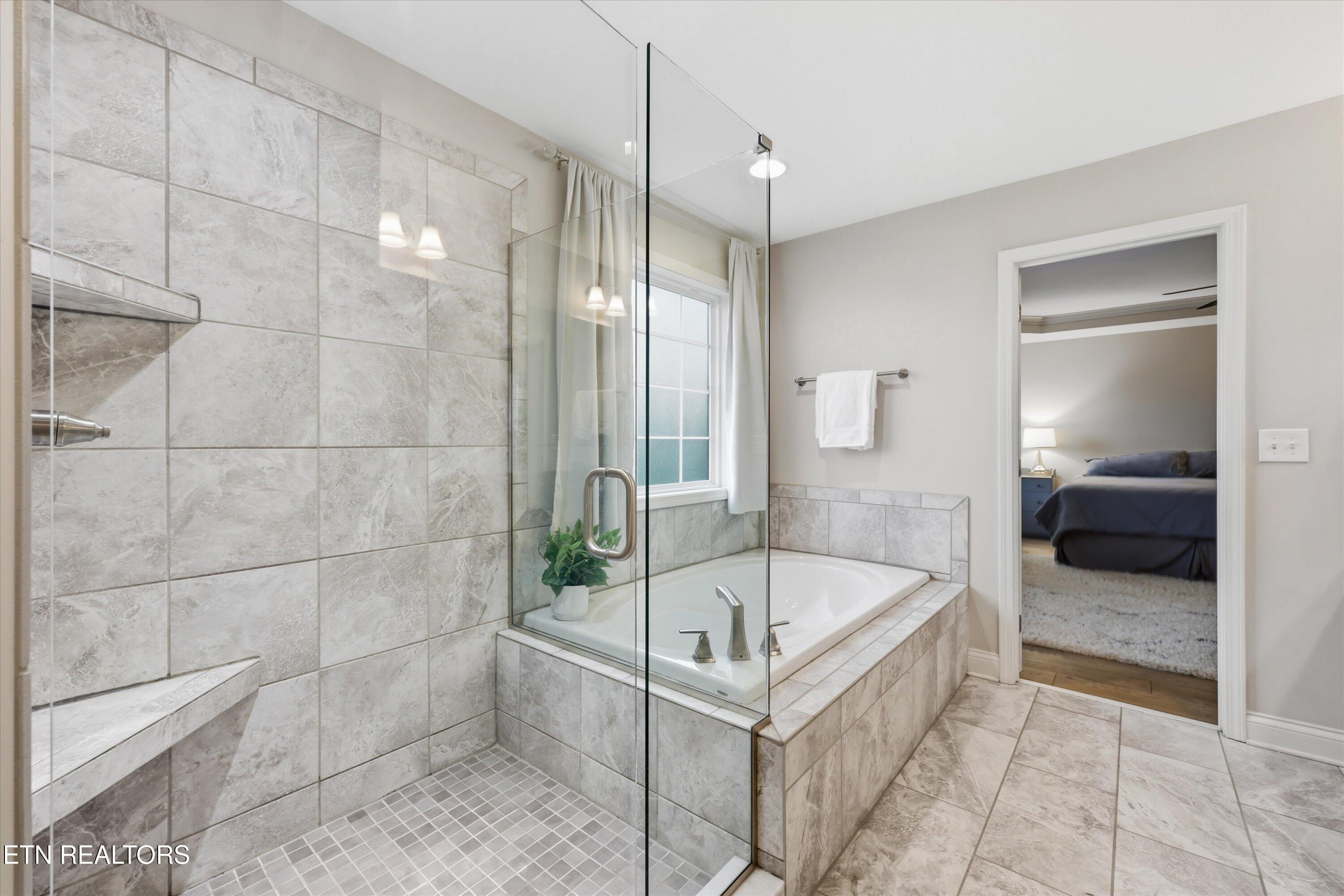 2042 Gusty Wind Lane