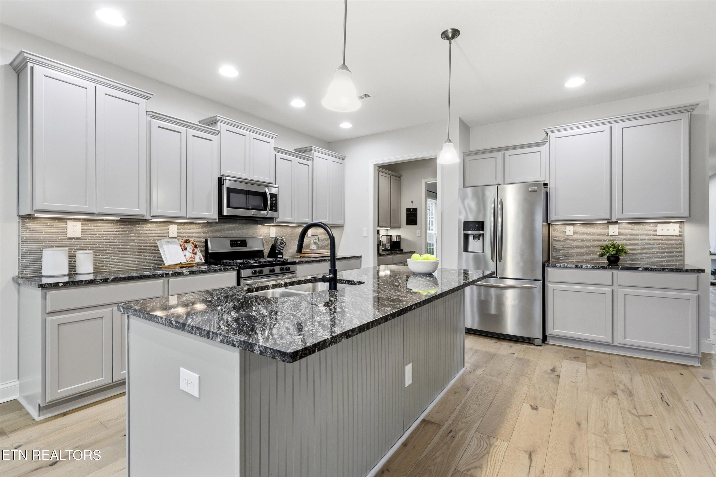 2042 Gusty Wind Lane