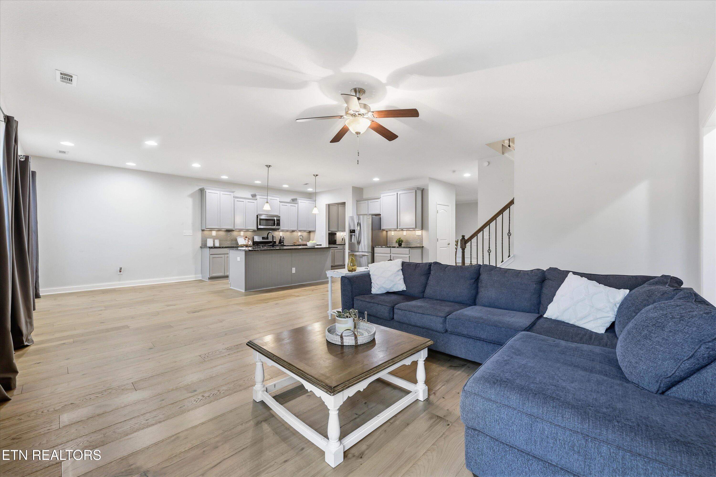 2042 Gusty Wind Lane