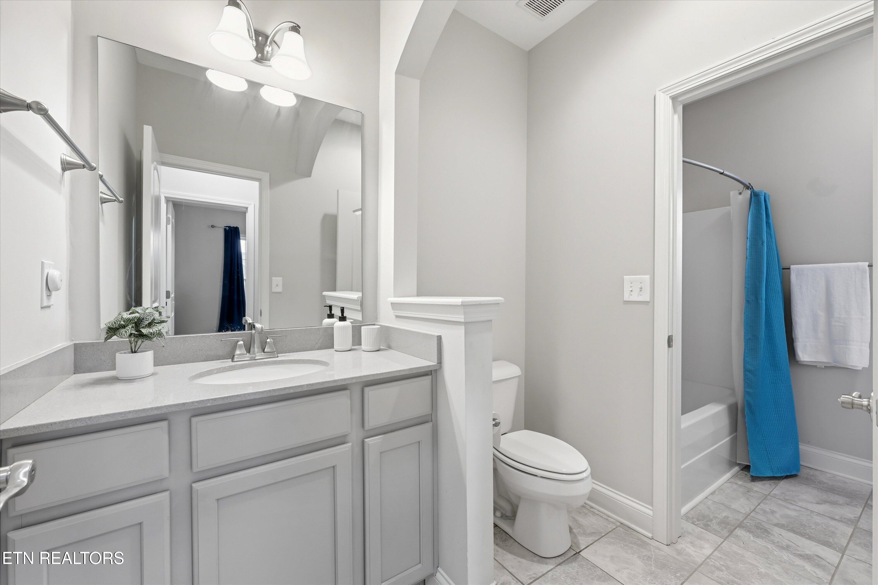 2042 Gusty Wind Lane