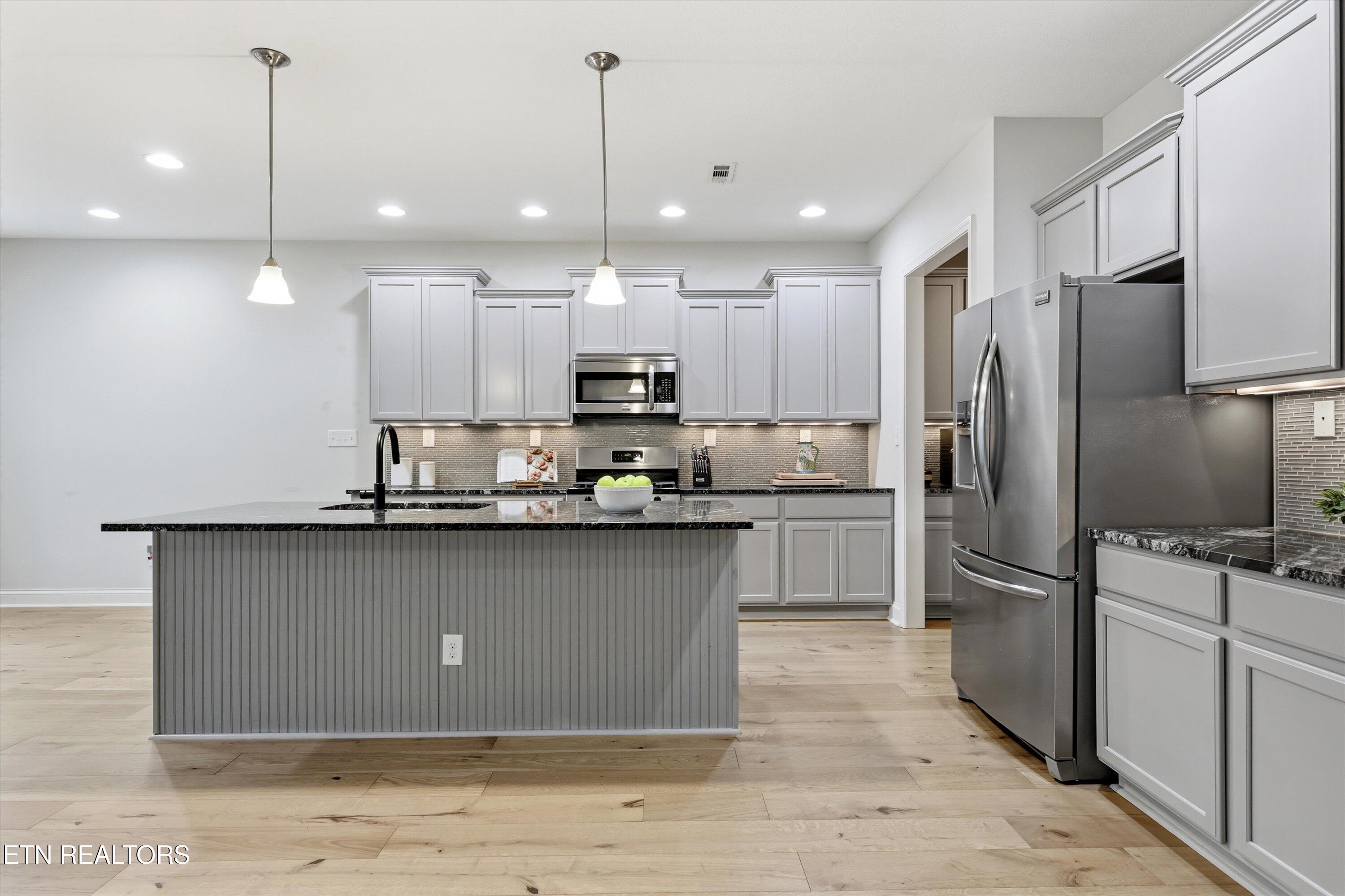 2042 Gusty Wind Lane