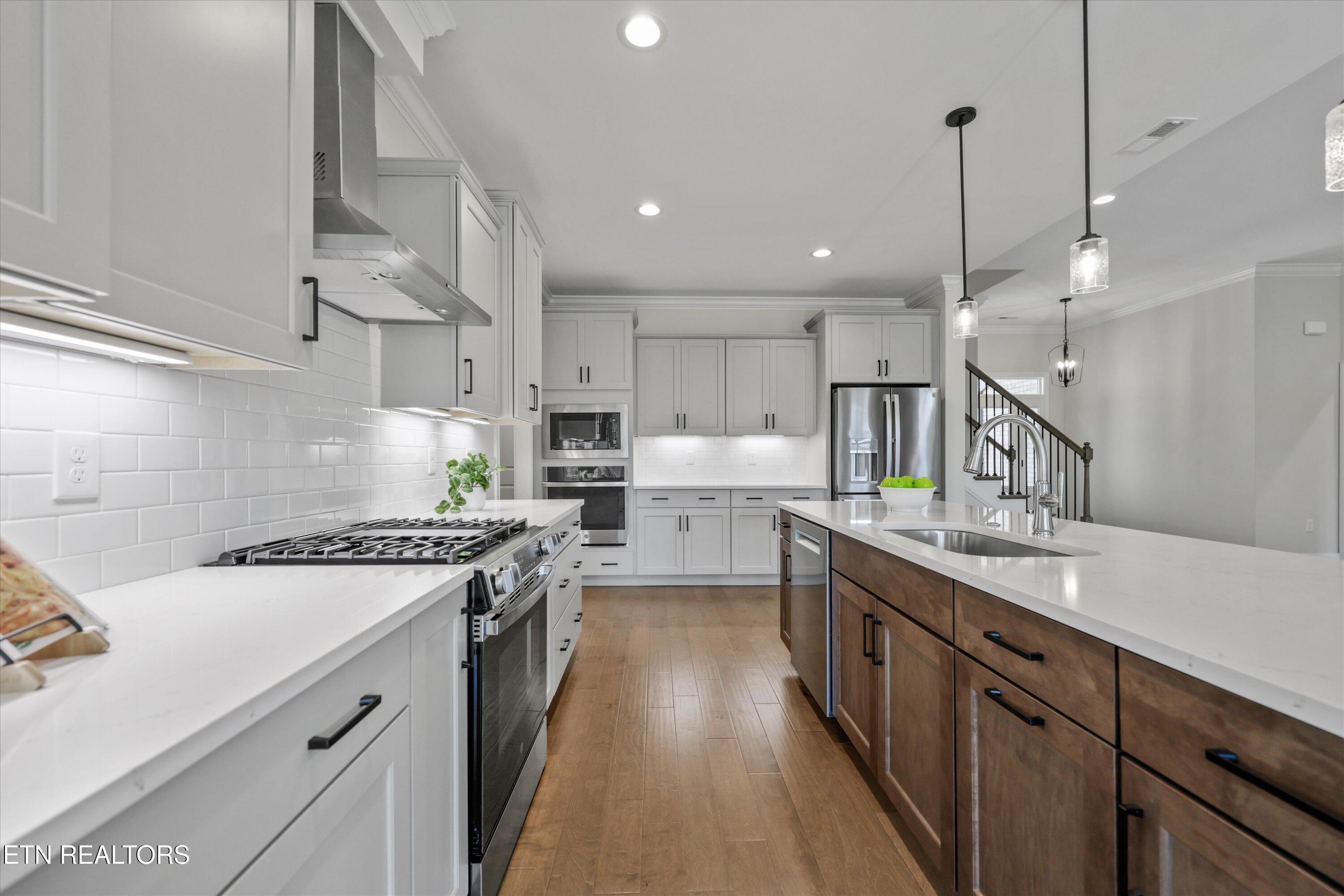 12054 Avery Manor Lane