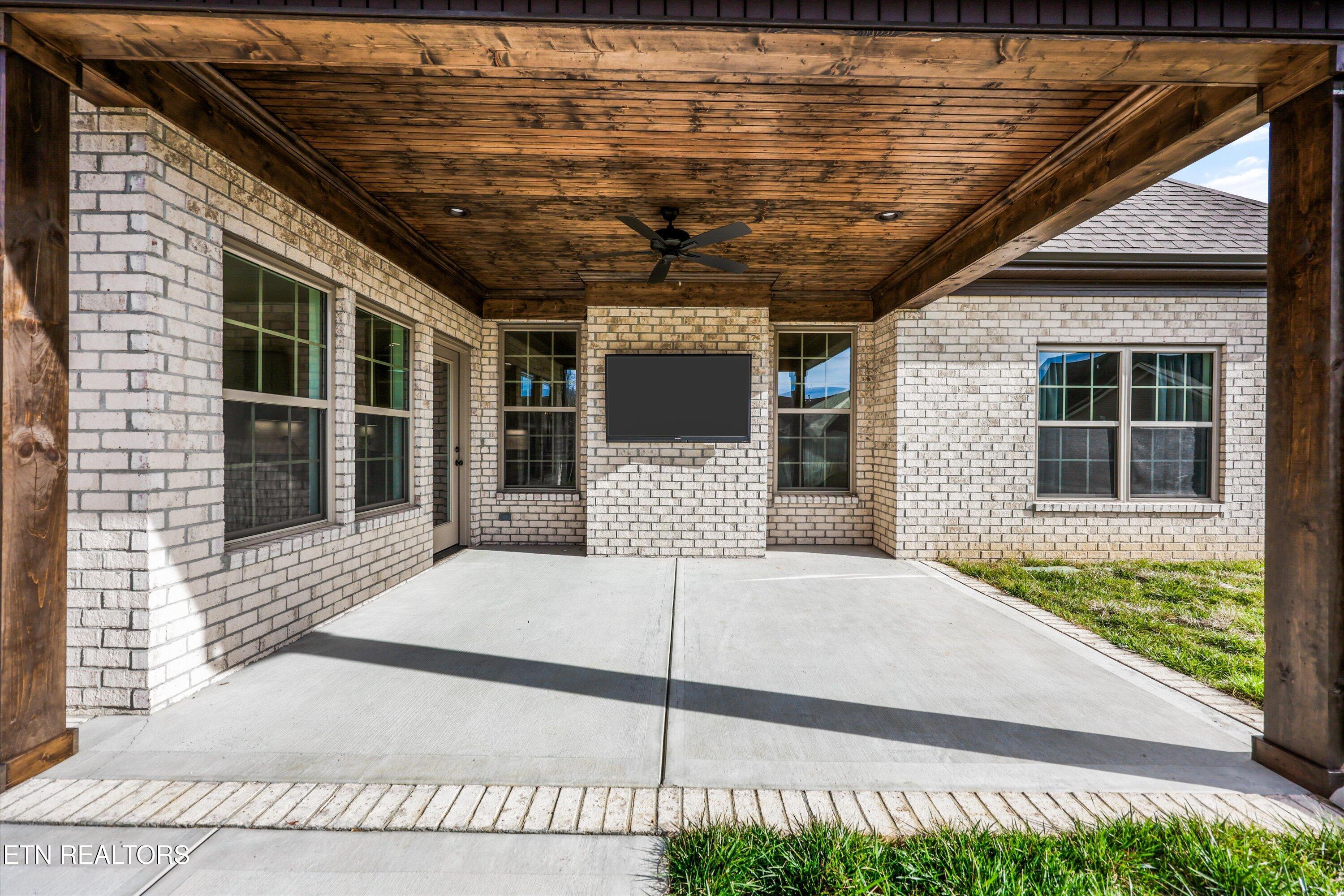 12054 Avery Manor Lane