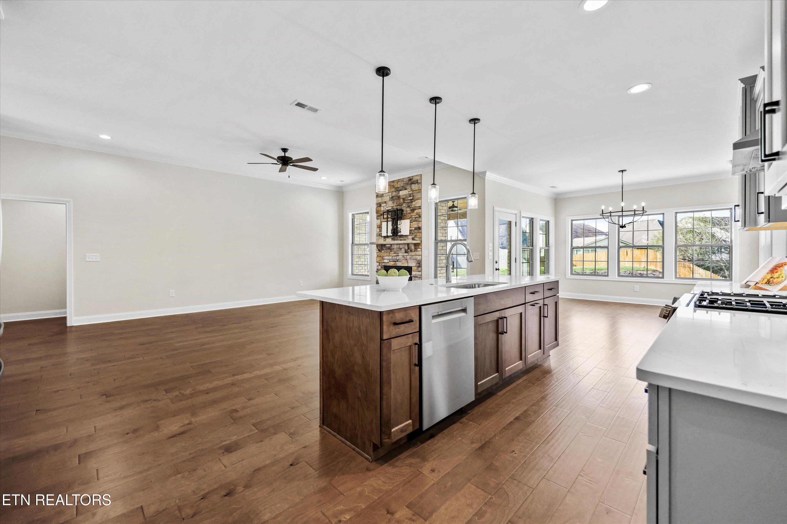 12054 Avery Manor Lane