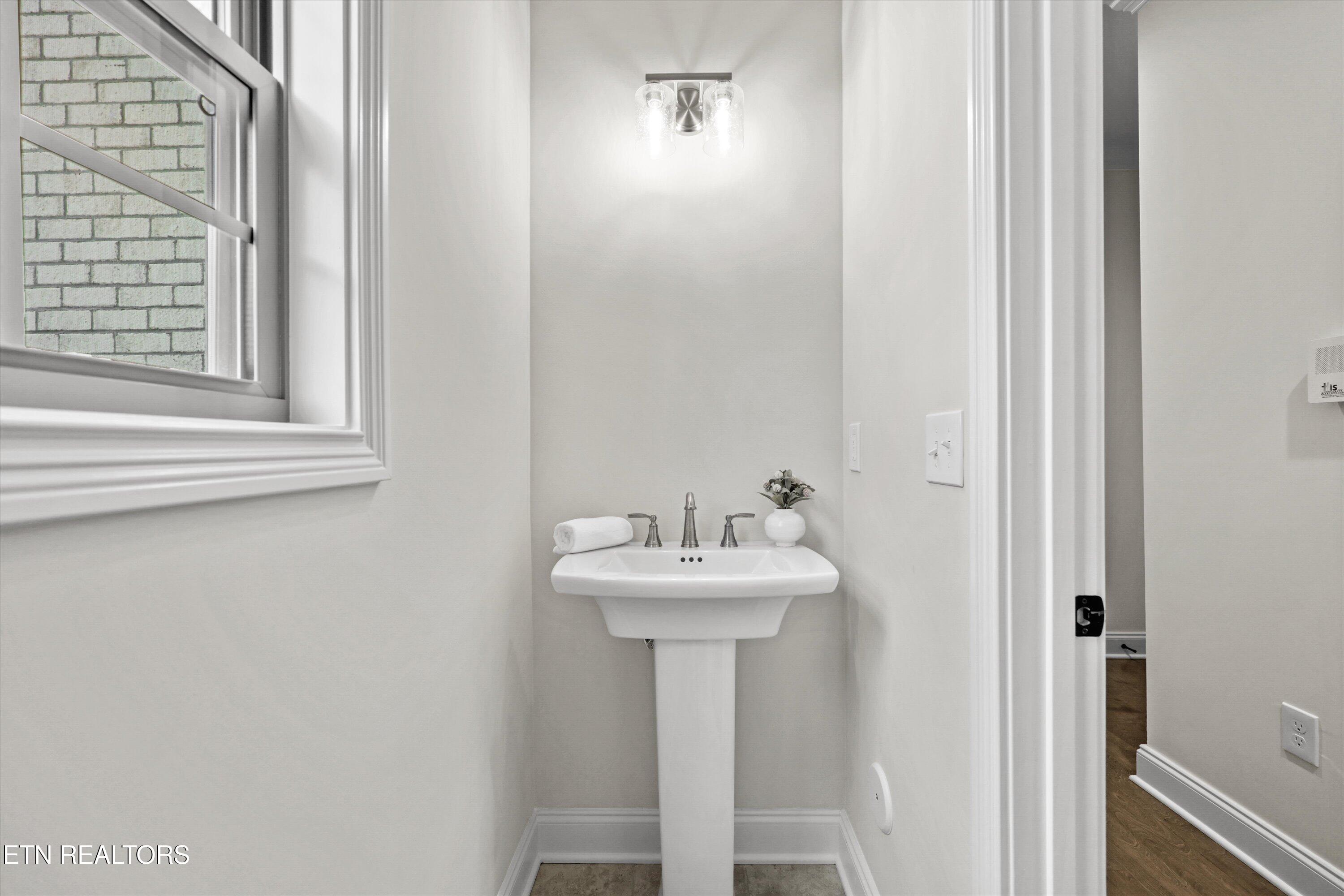 12054 Avery Manor Lane