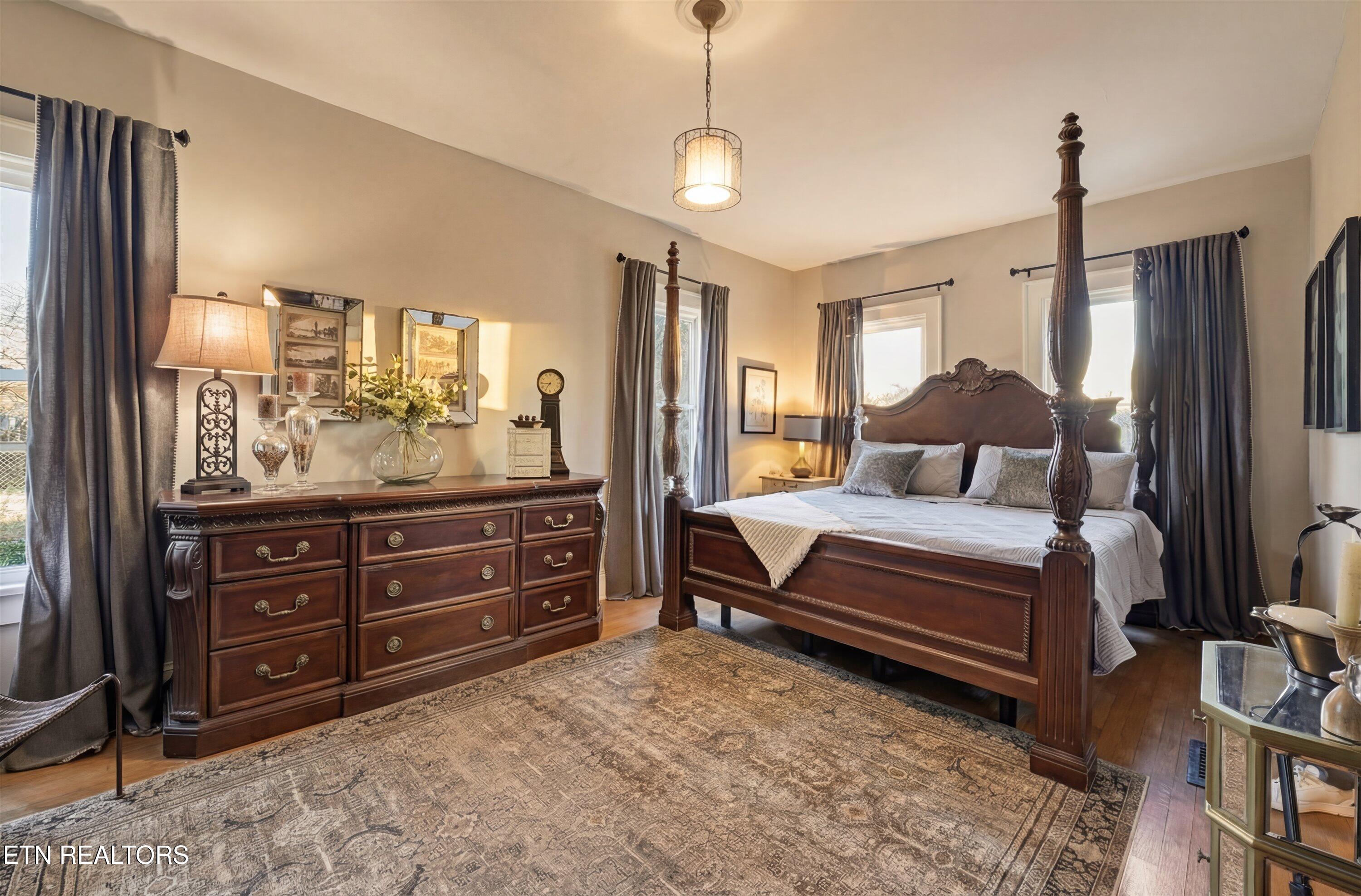 6911 Nubbin Ridge Drive