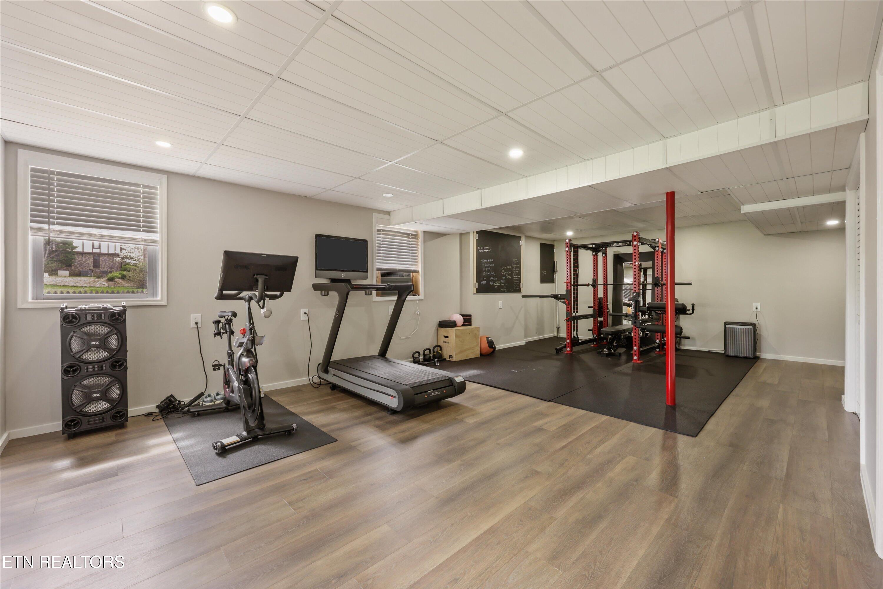 11901 Butternut Lane