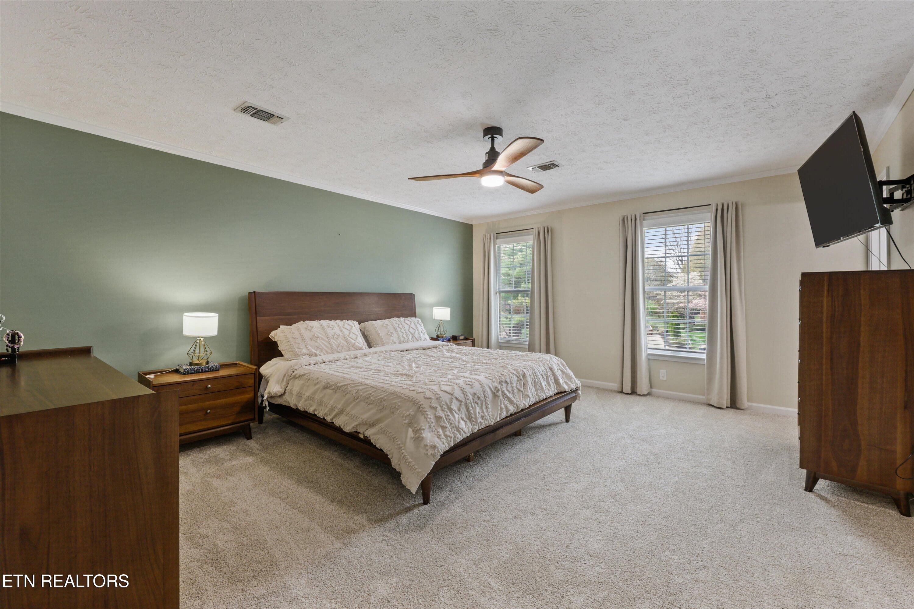 11901 Butternut Lane