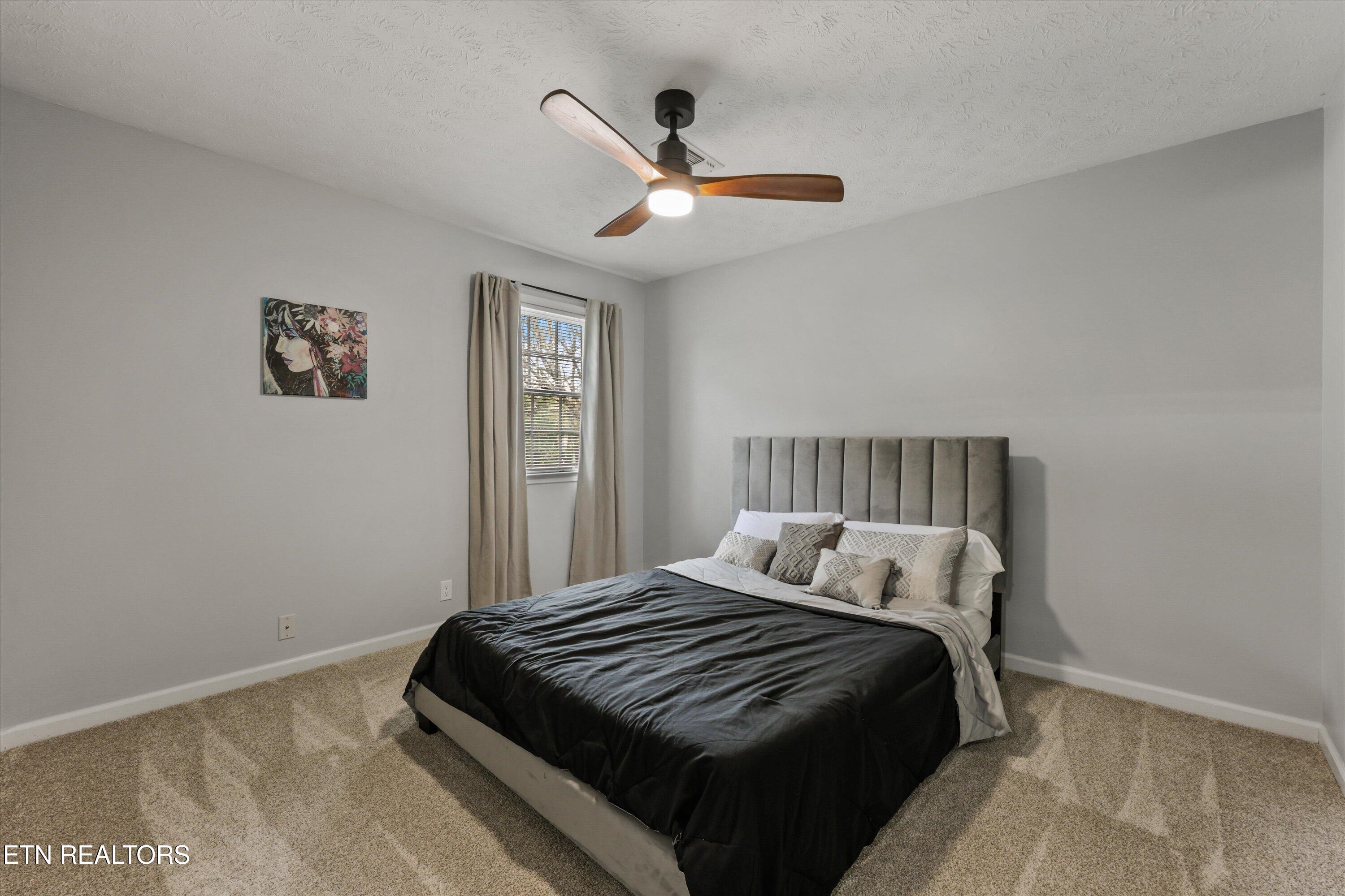 11901 Butternut Lane