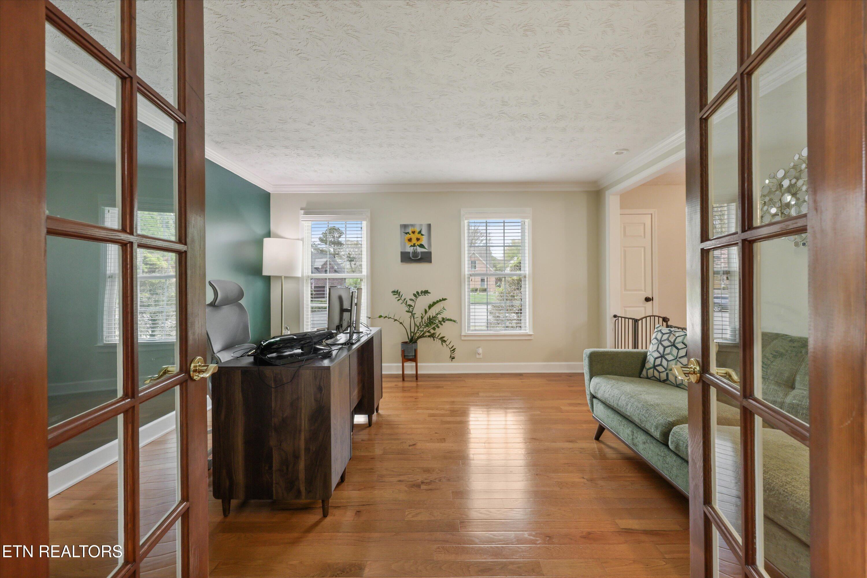 11901 Butternut Lane