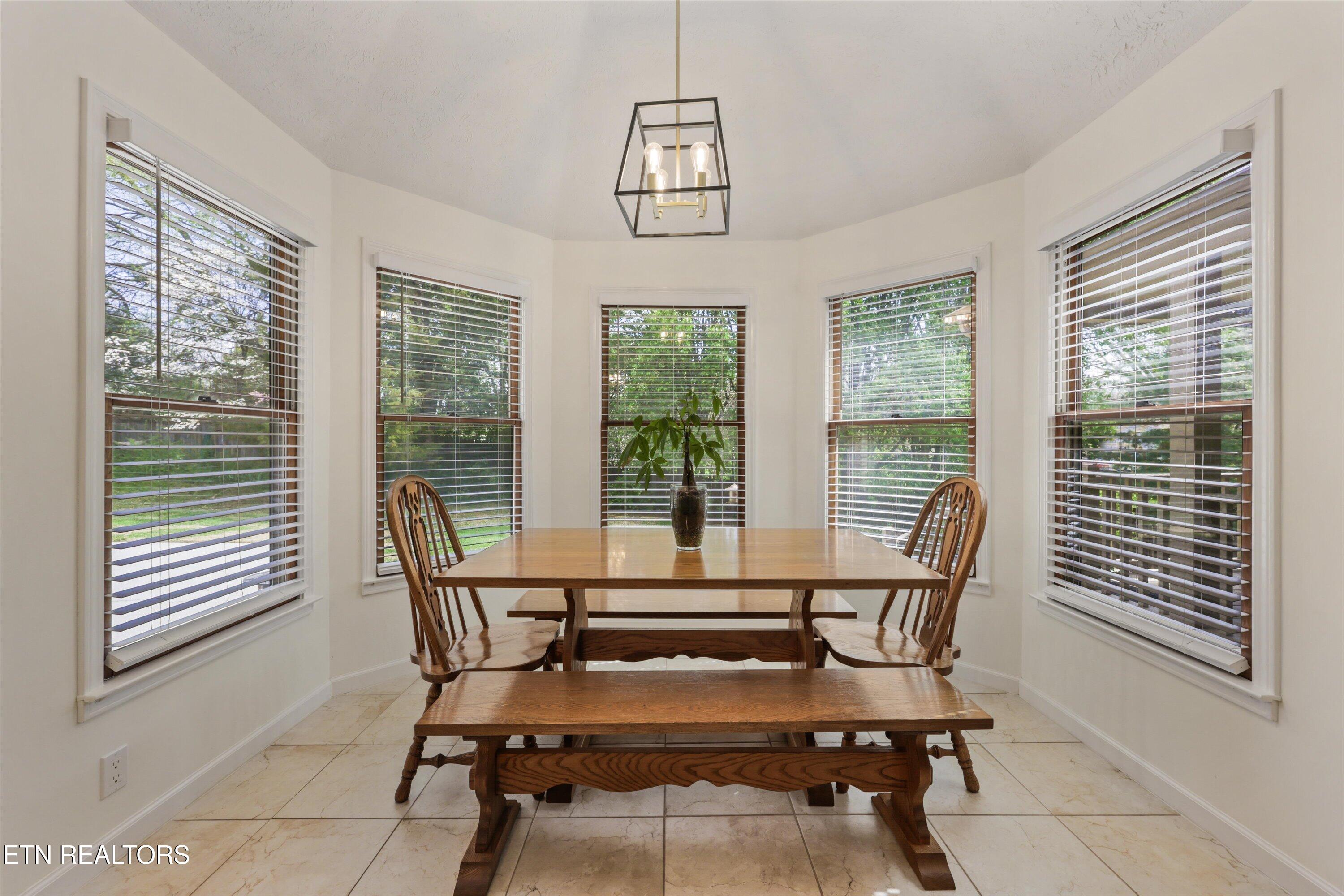 11901 Butternut Lane