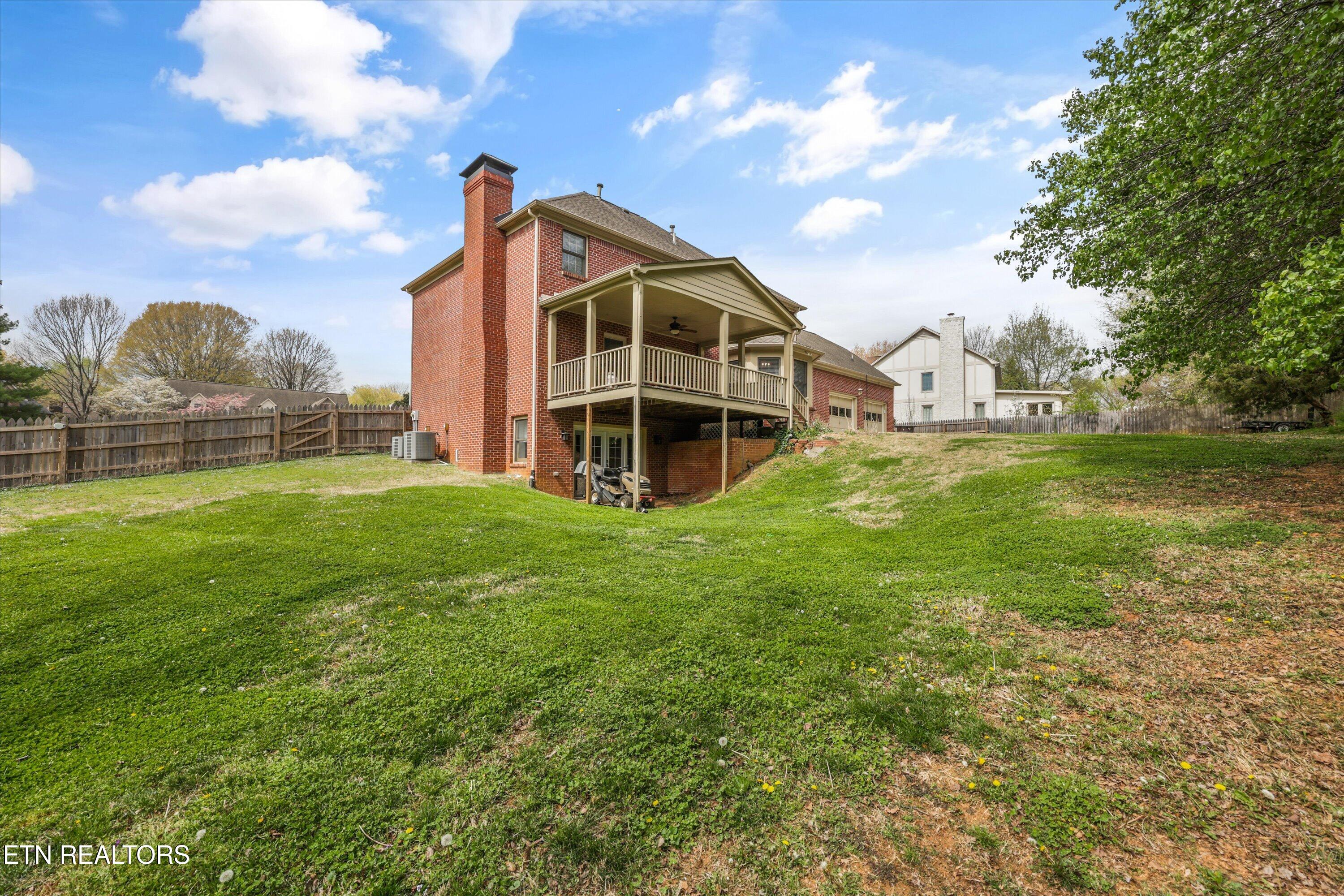 11901 Butternut Lane