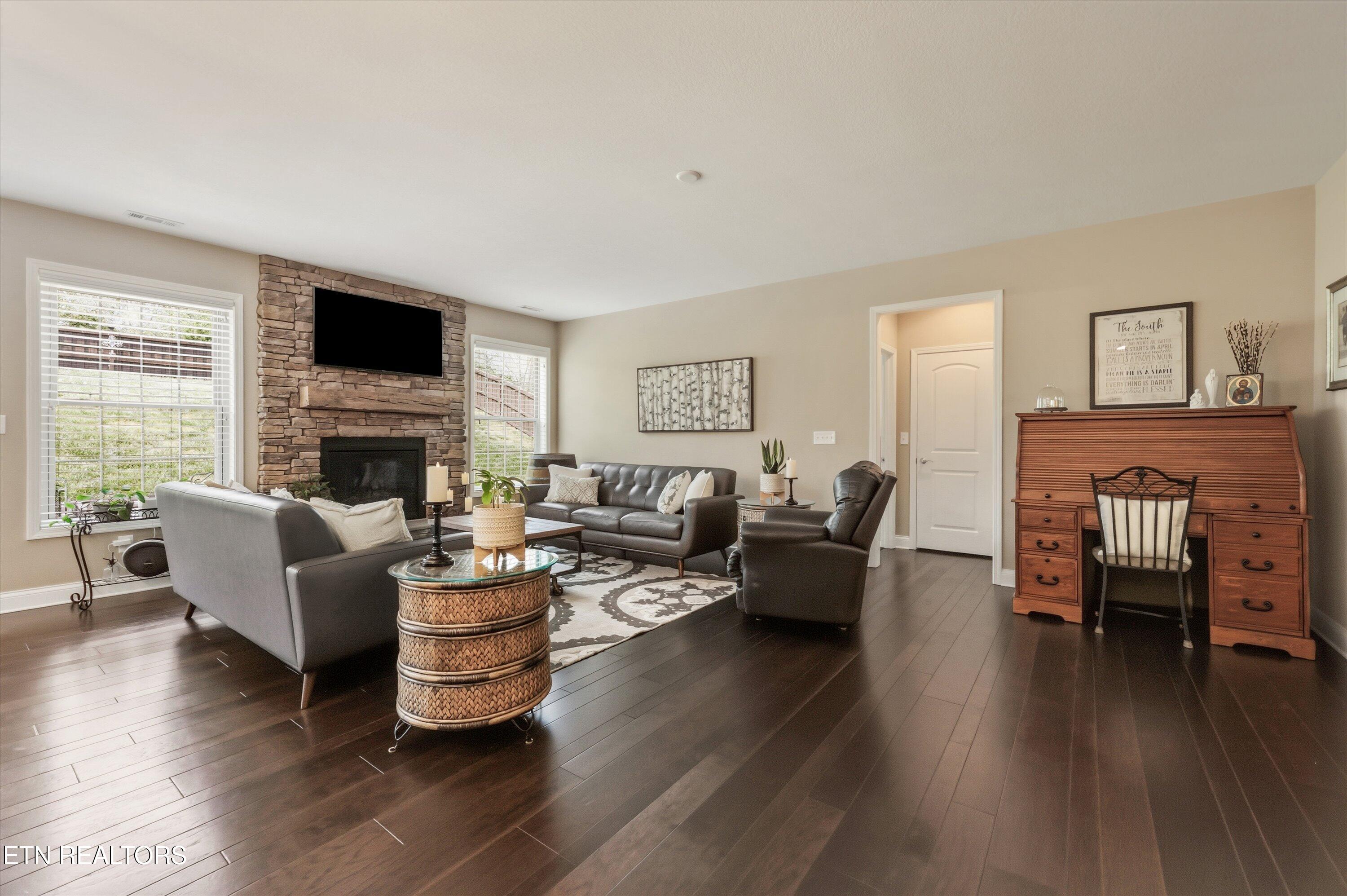 12732 Sailpointe Lane