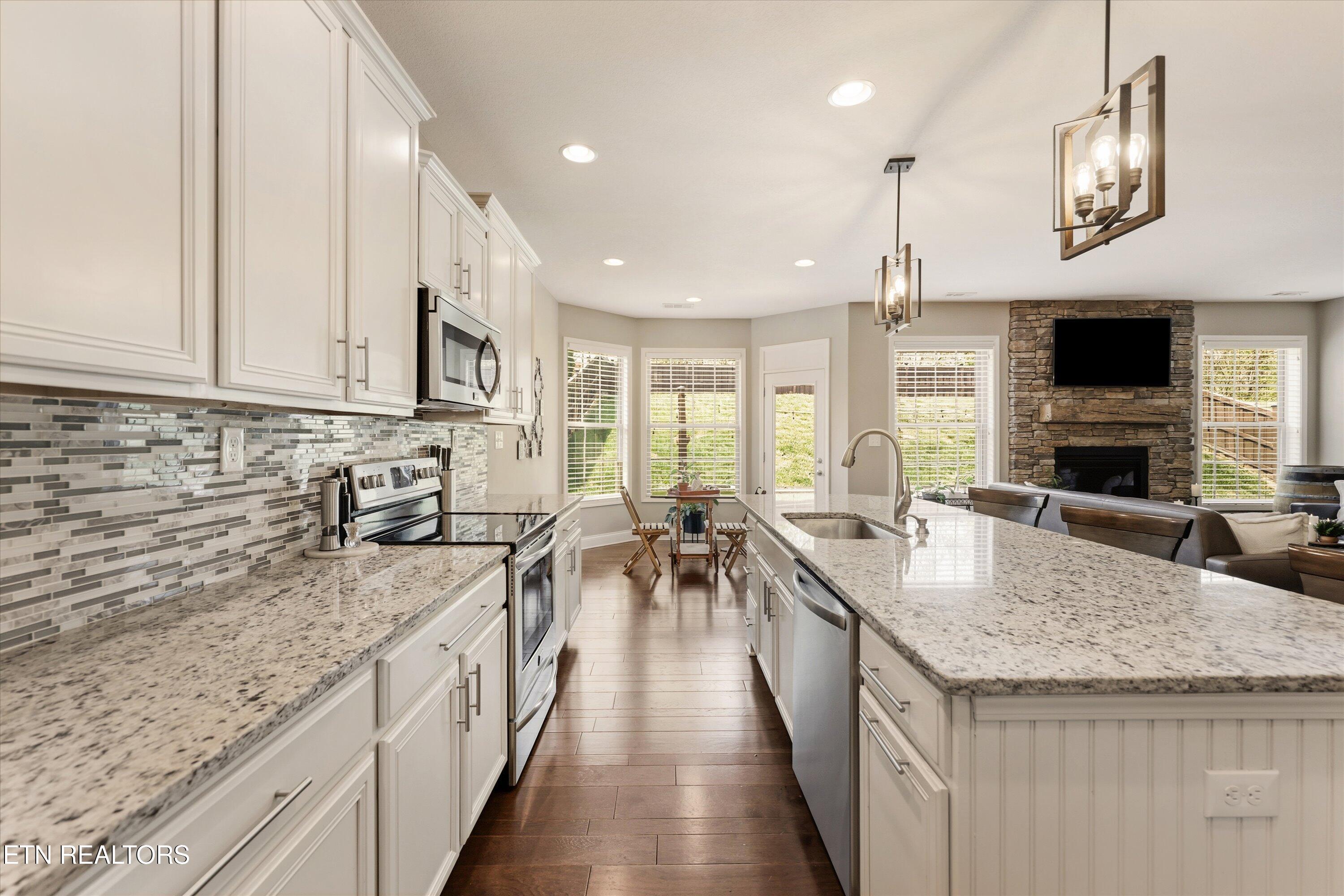 12732 Sailpointe Lane