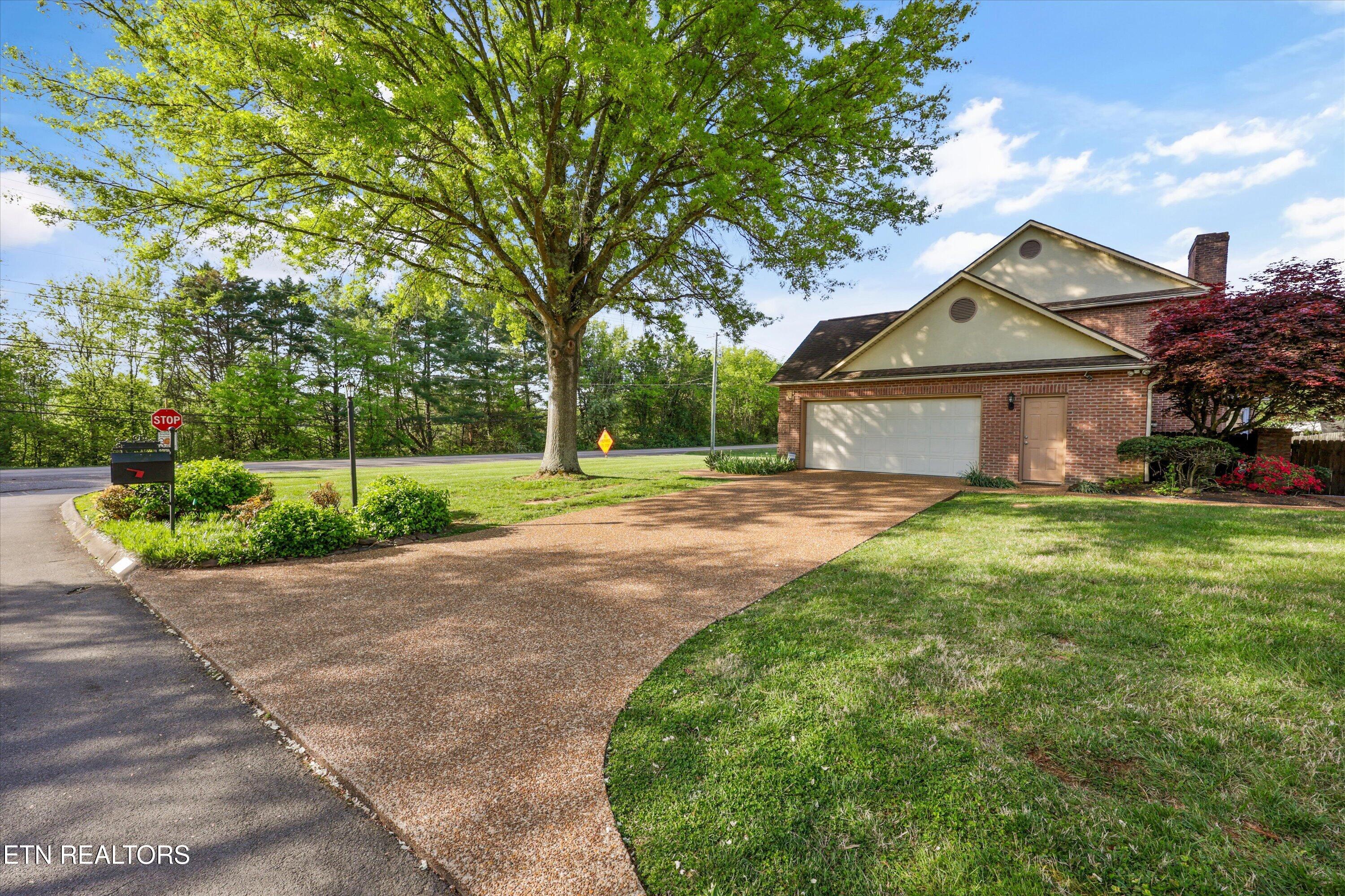 7601 Holcombridge Blvd