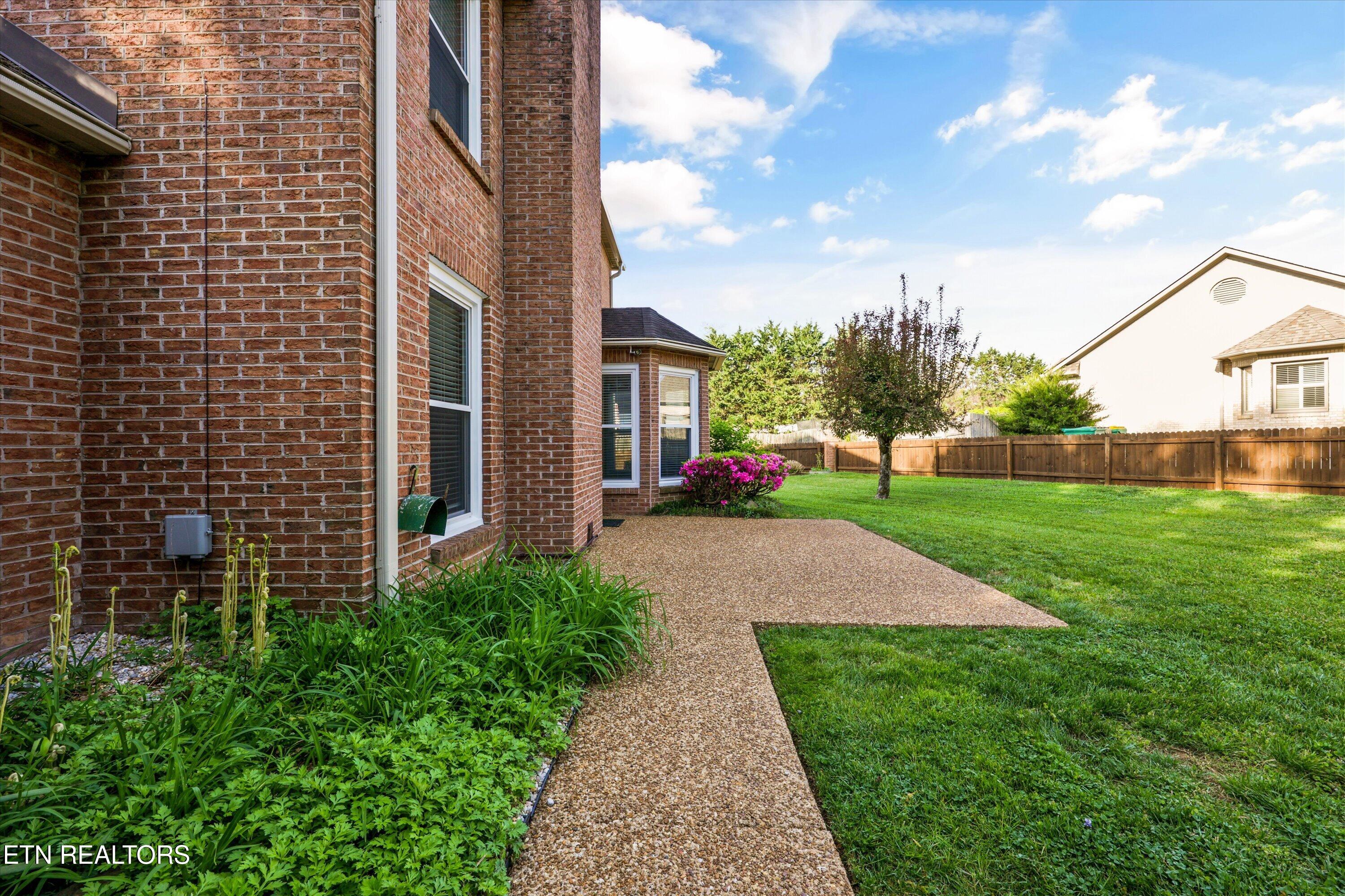 7601 Holcombridge Blvd