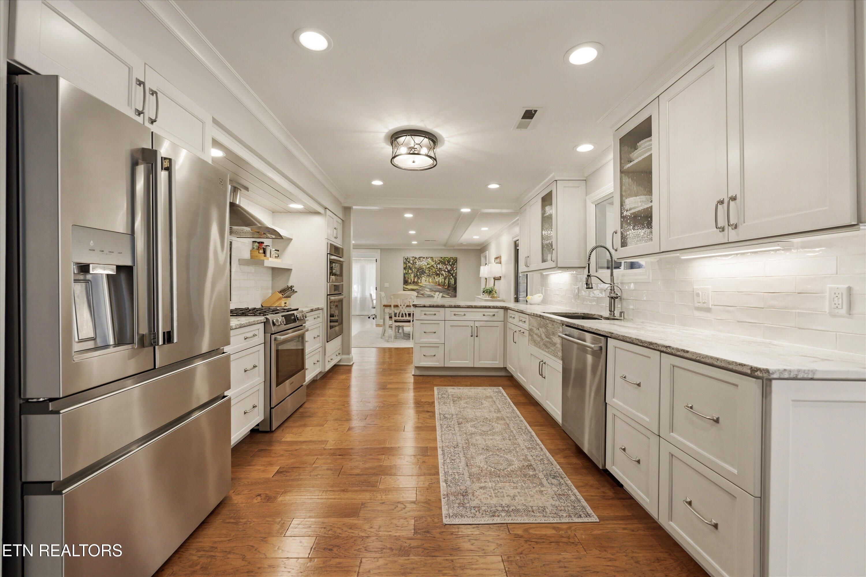 501 Crippled Mule Point