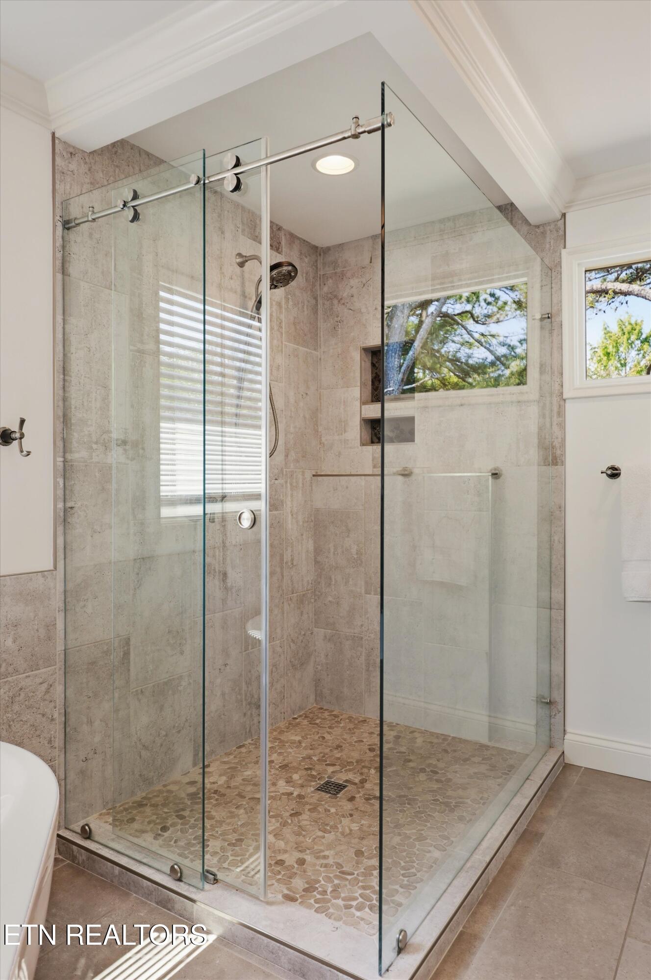 501 Crippled Mule Point