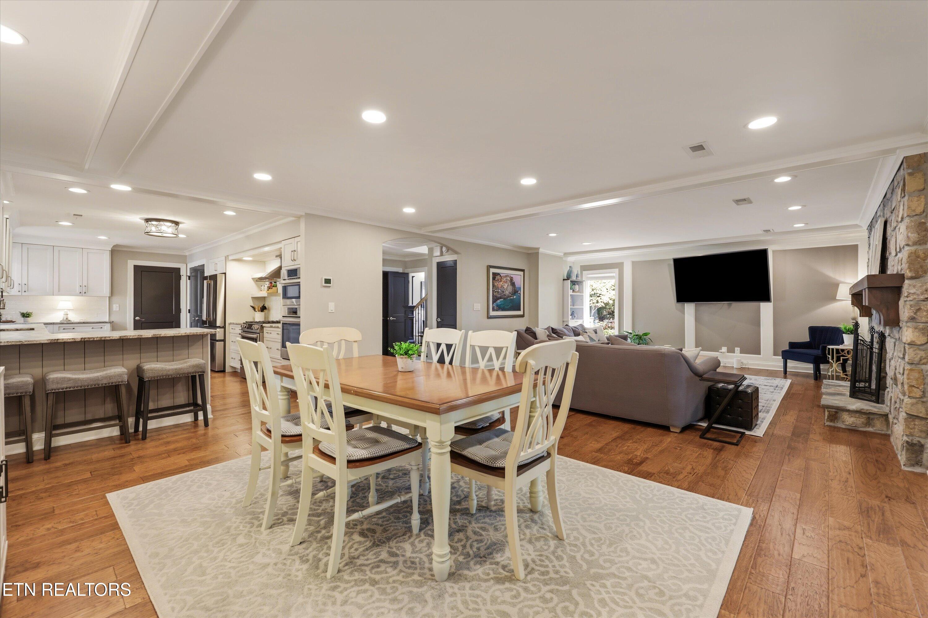 501 Crippled Mule Point