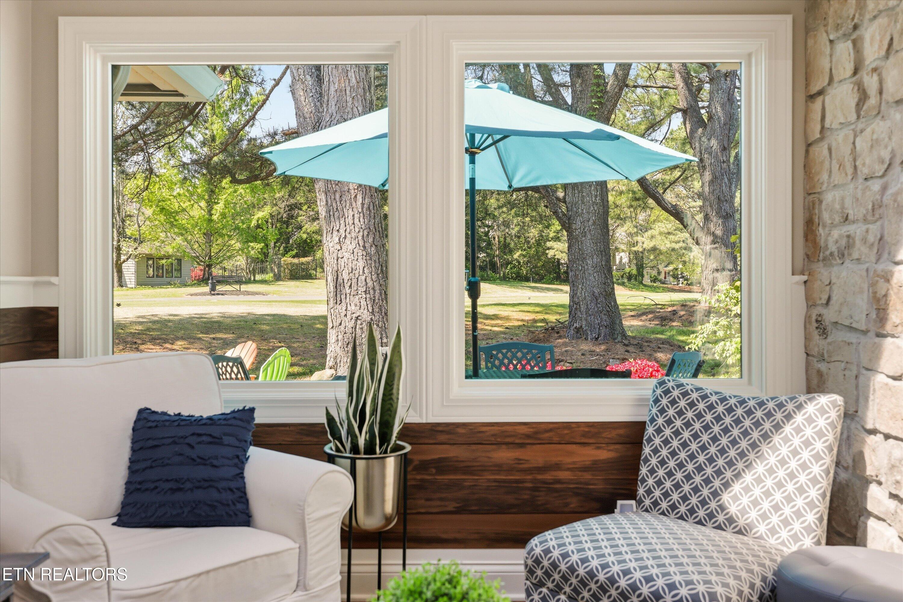 501 Crippled Mule Point