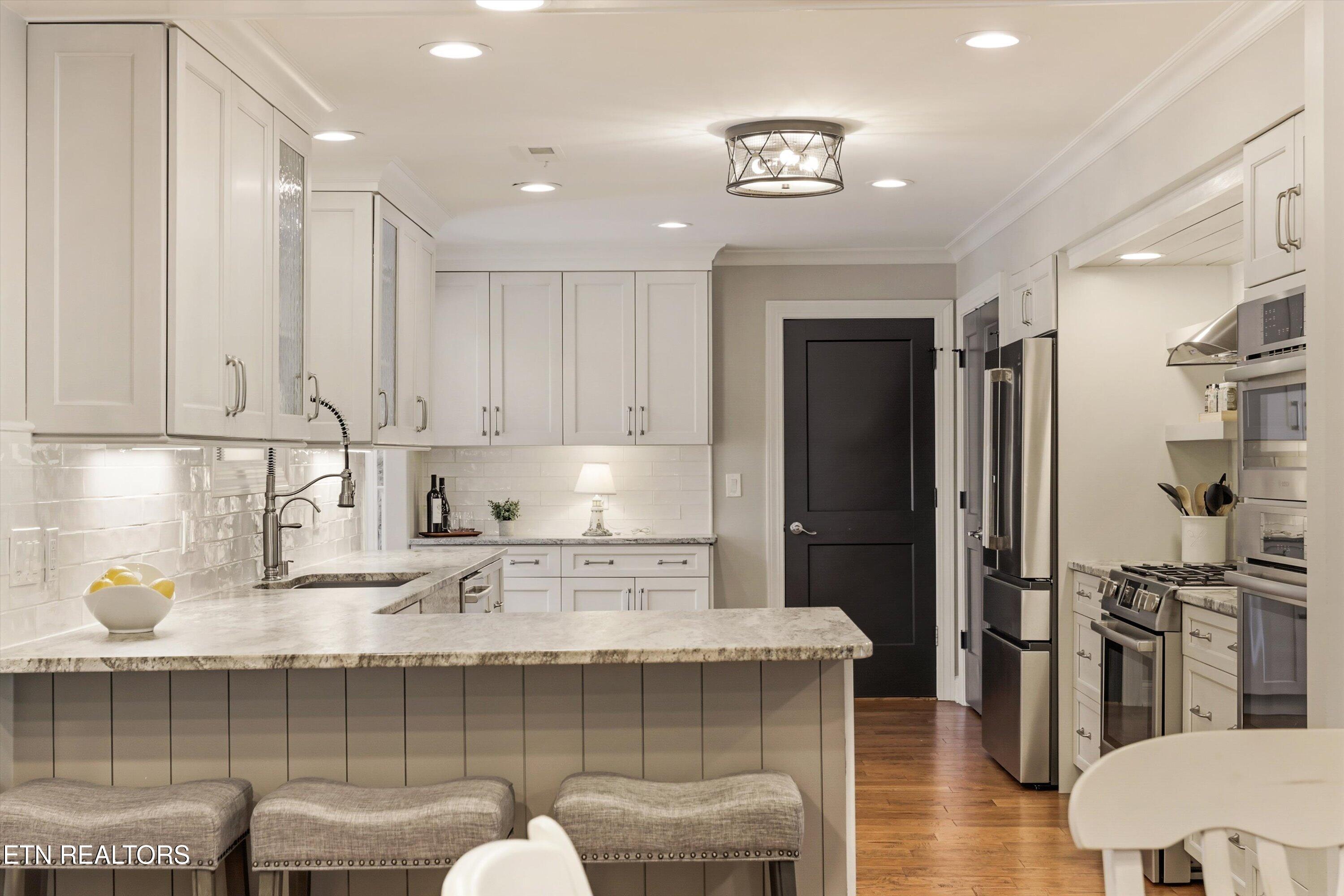 501 Crippled Mule Point