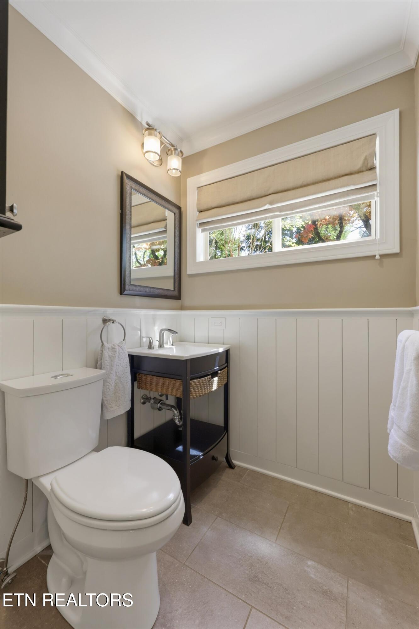 501 Crippled Mule Point