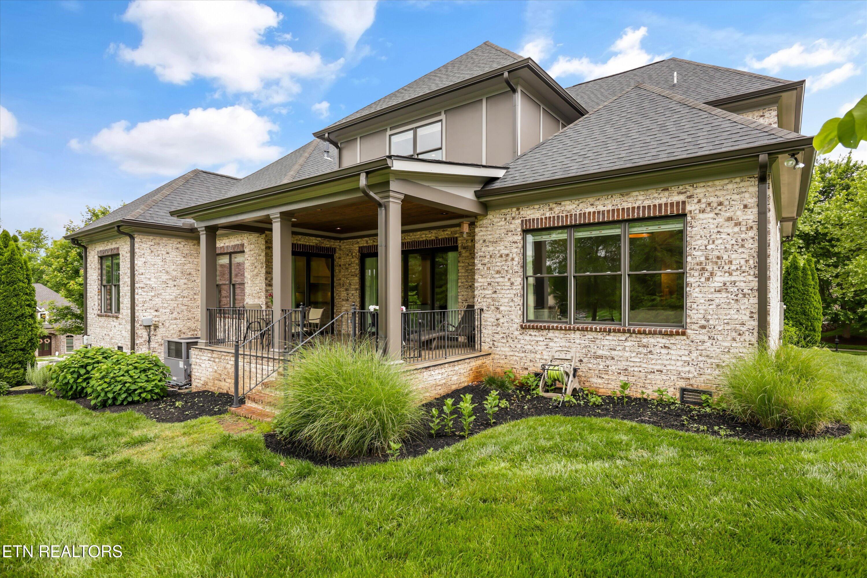 501 Lone Willow Drive