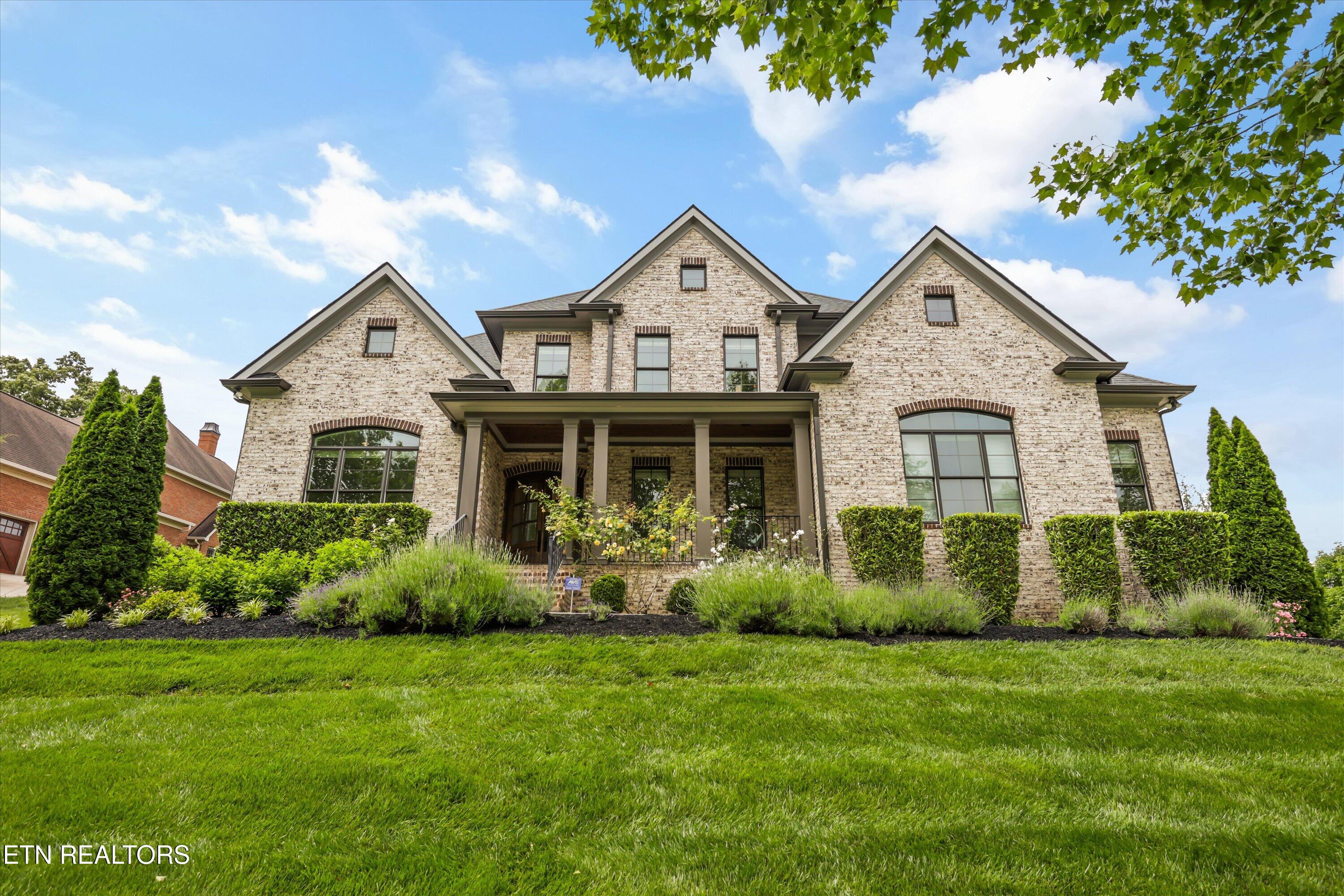 501 Lone Willow Drive