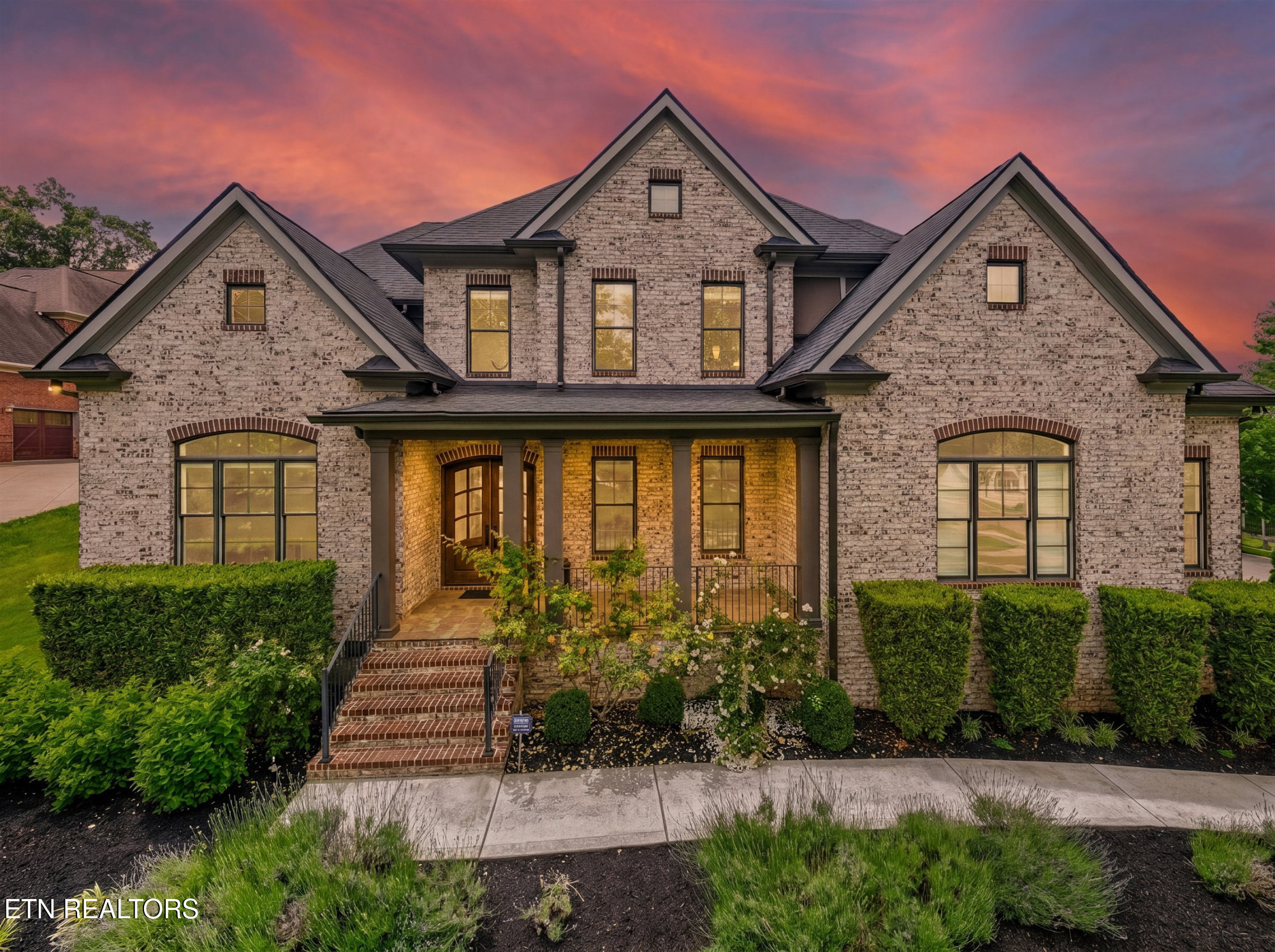 501 Lone Willow Drive