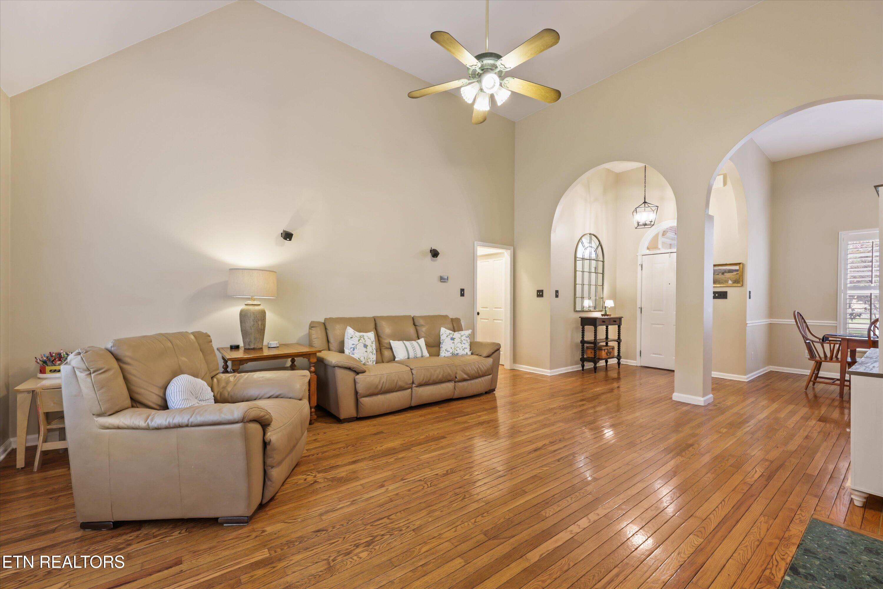 2369 Conners Creek