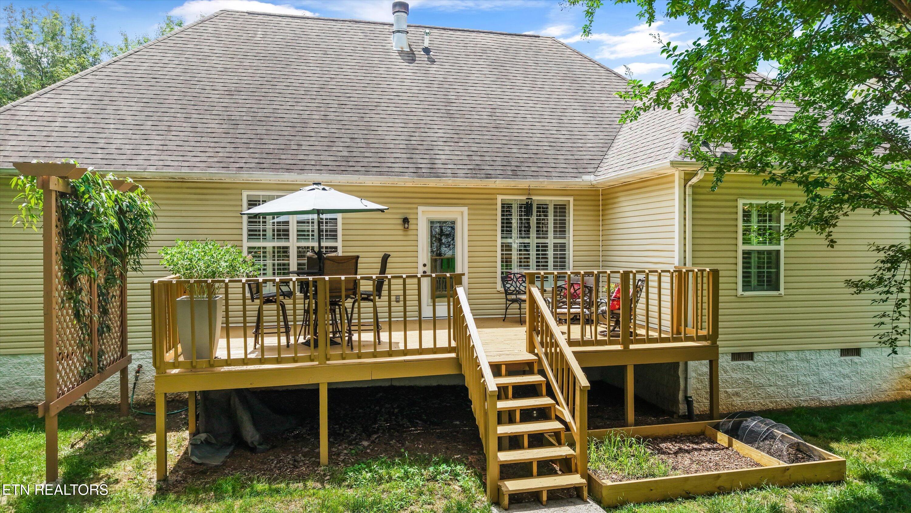 2369 Conners Creek