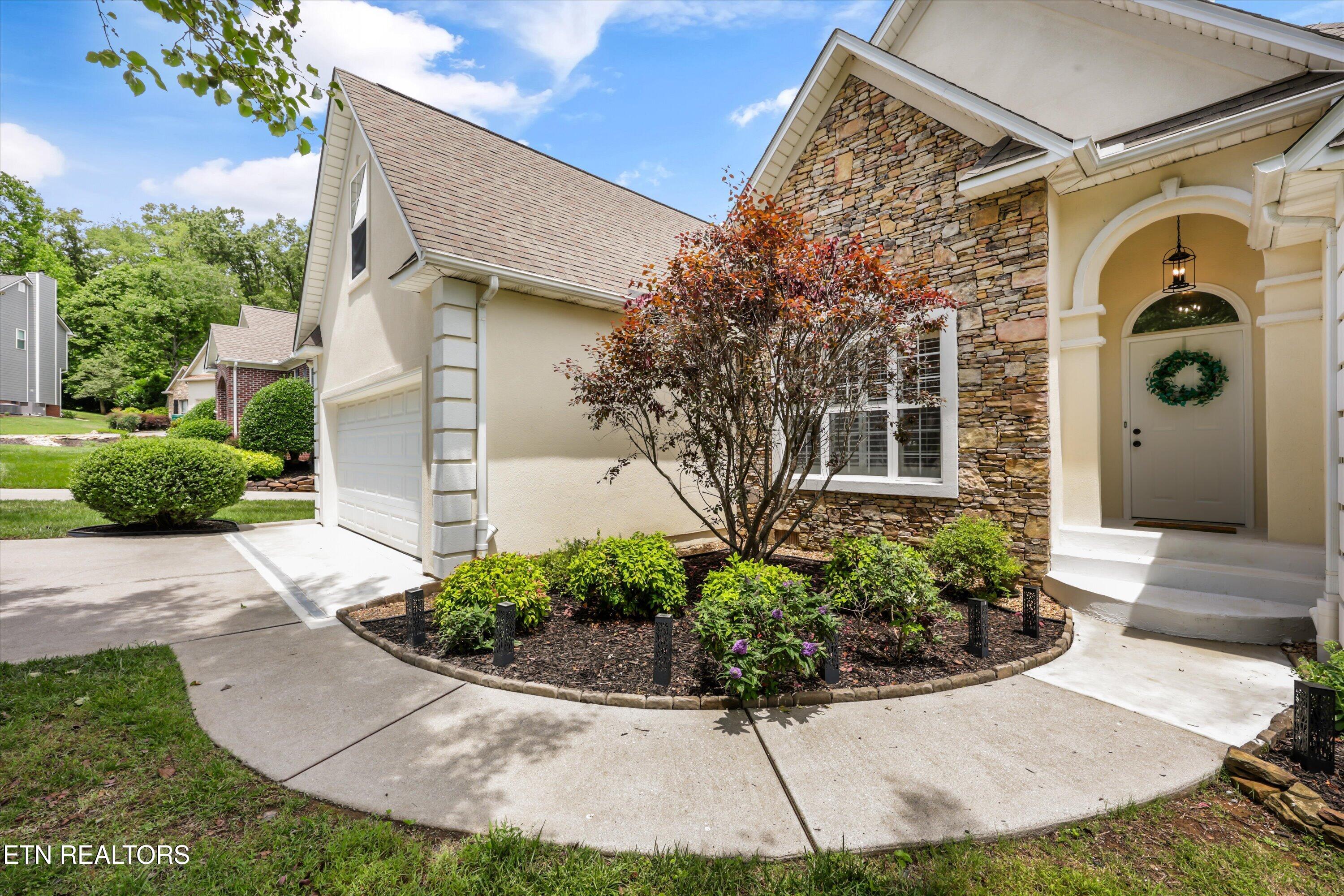2369 Conners Creek