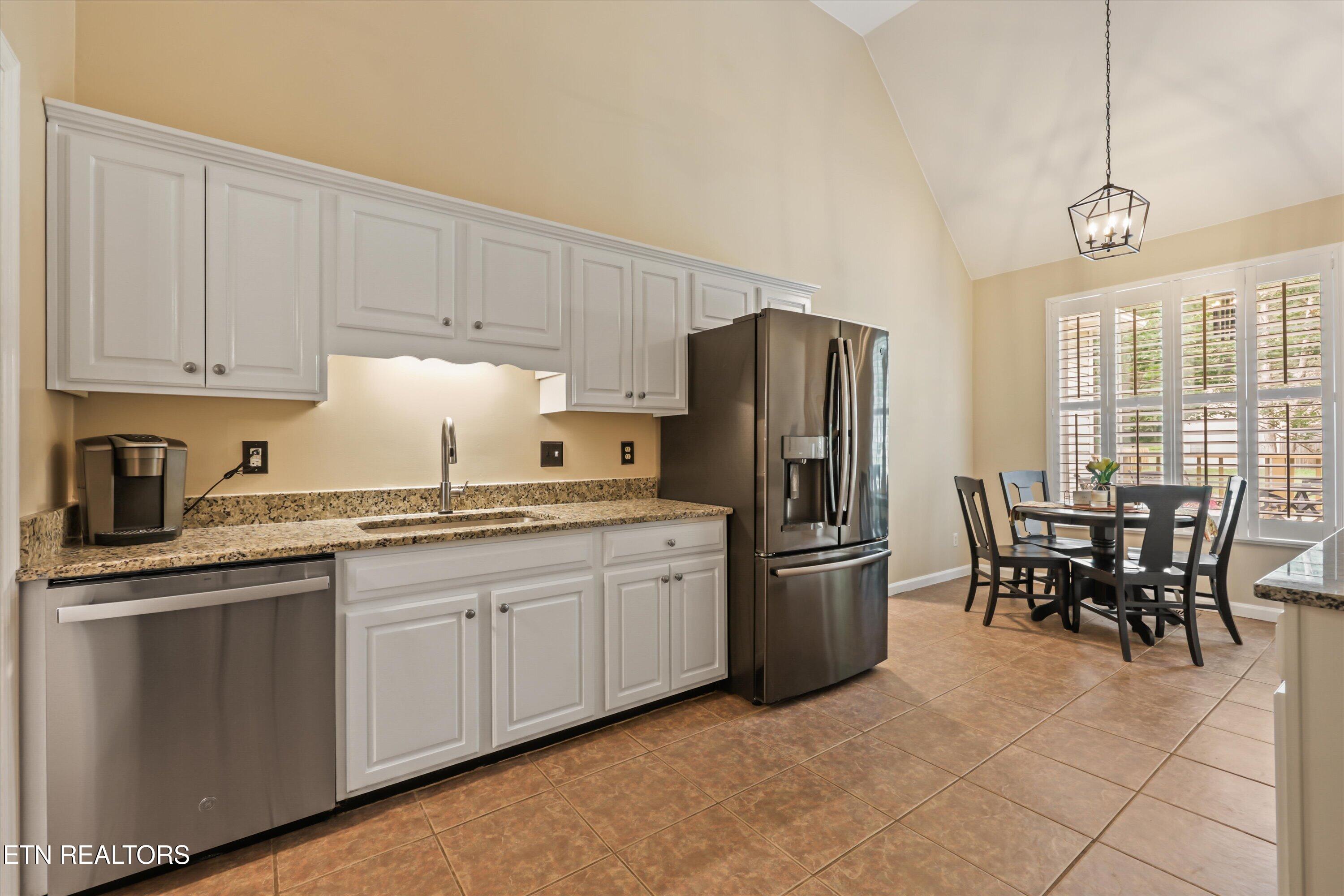 2369 Conners Creek