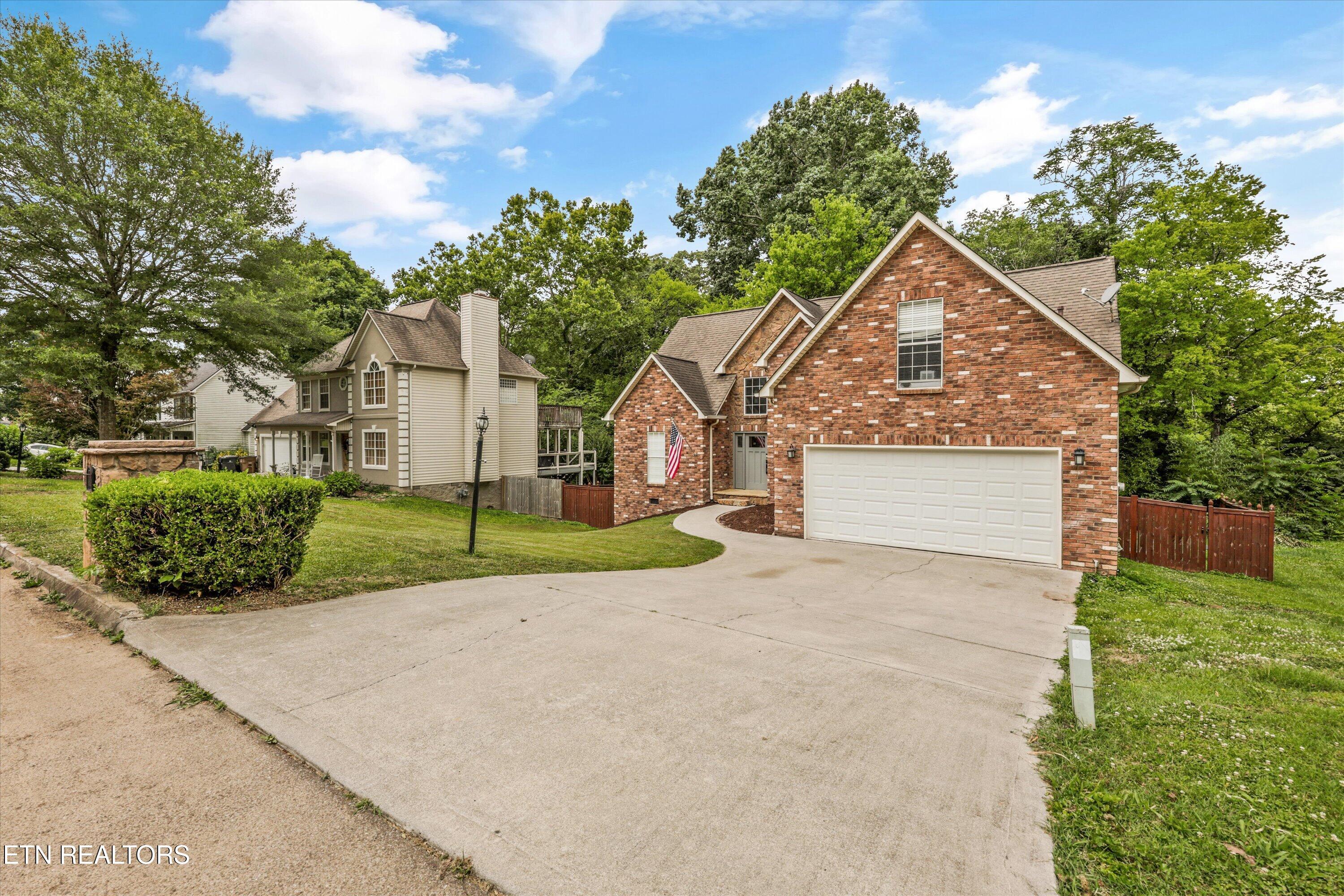 2145 Willow Creek Lane