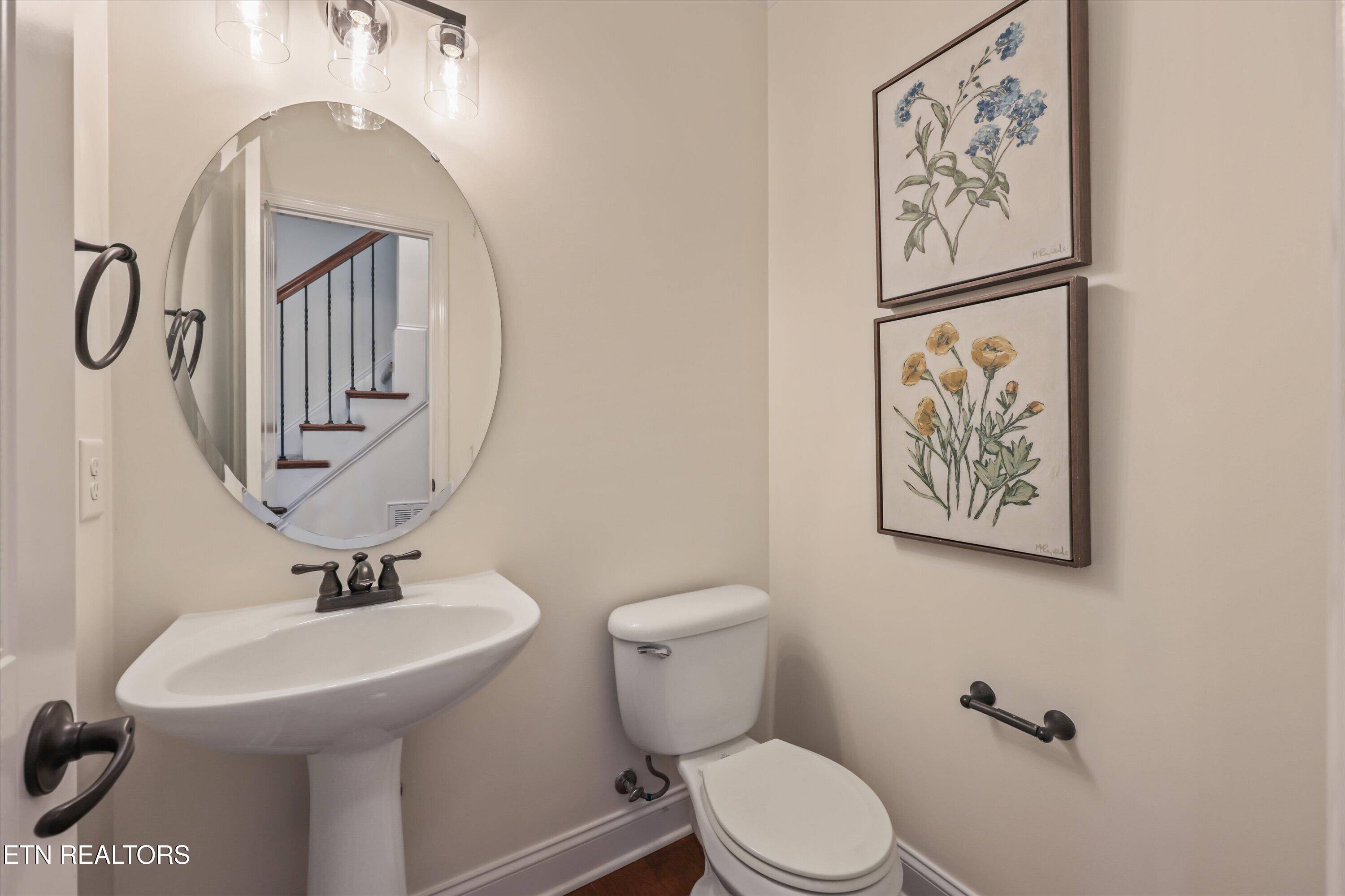 8407 Harbor Cove Drive
