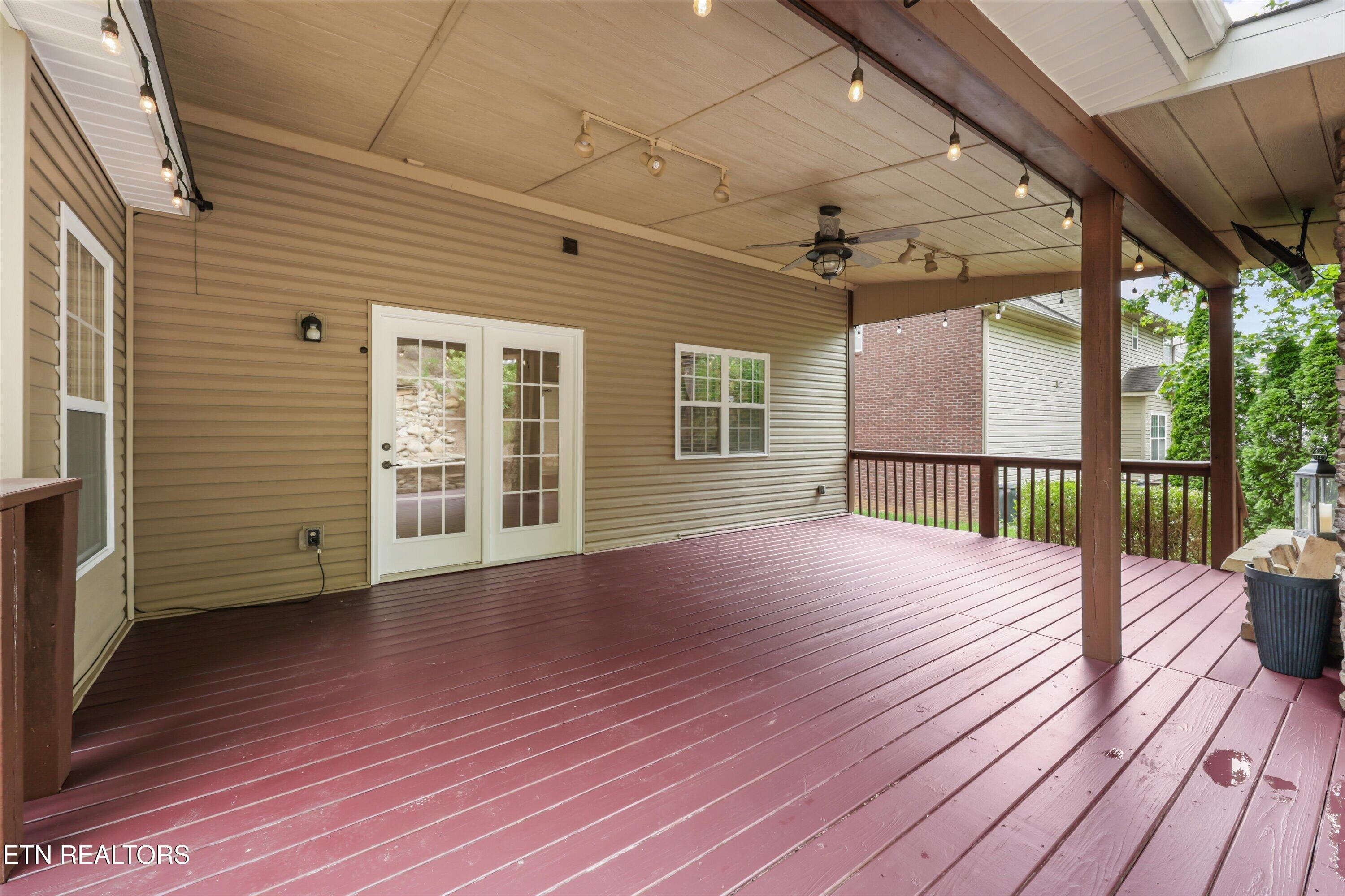 8407 Harbor Cove Drive