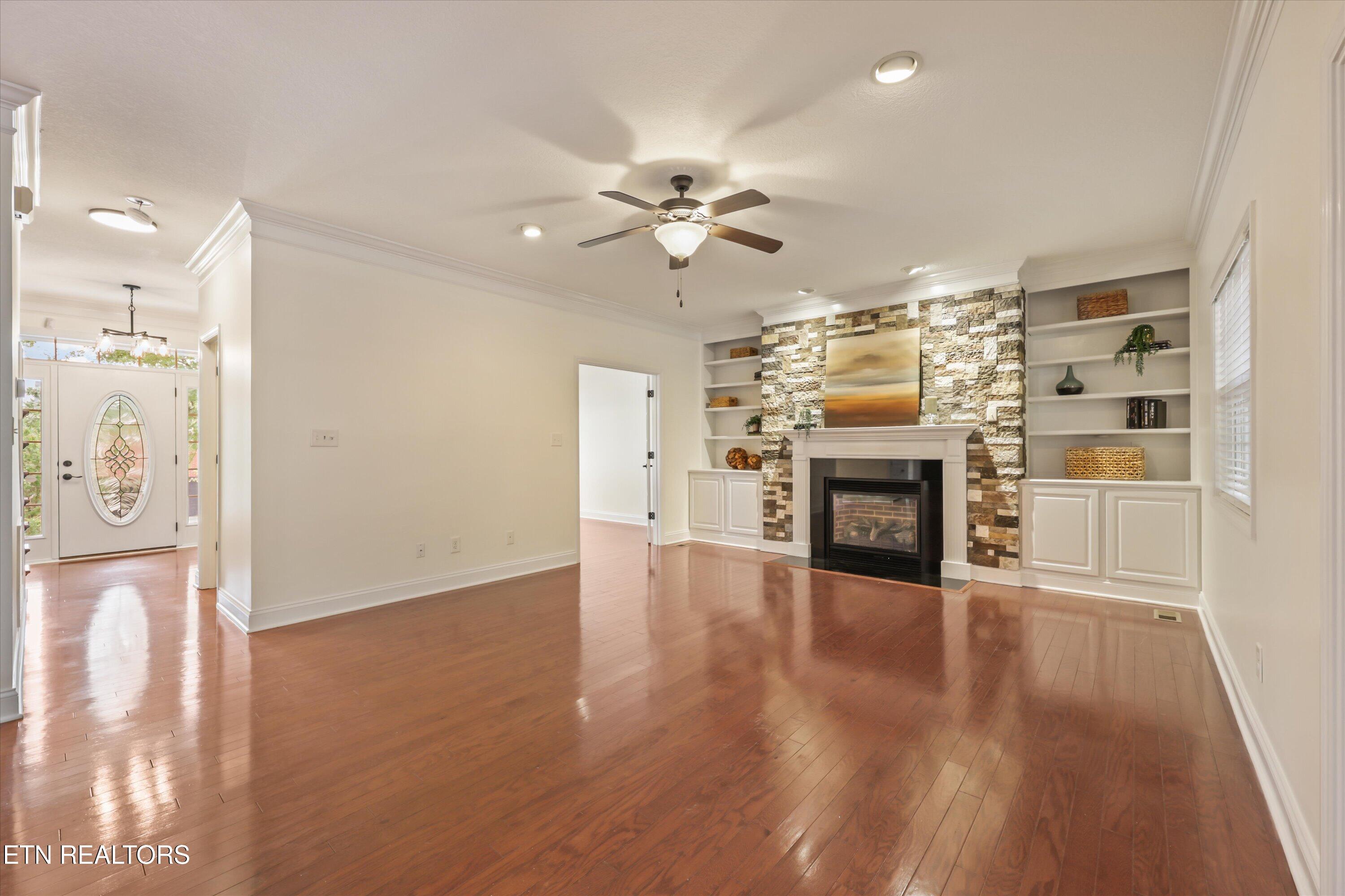 8407 Harbor Cove Drive