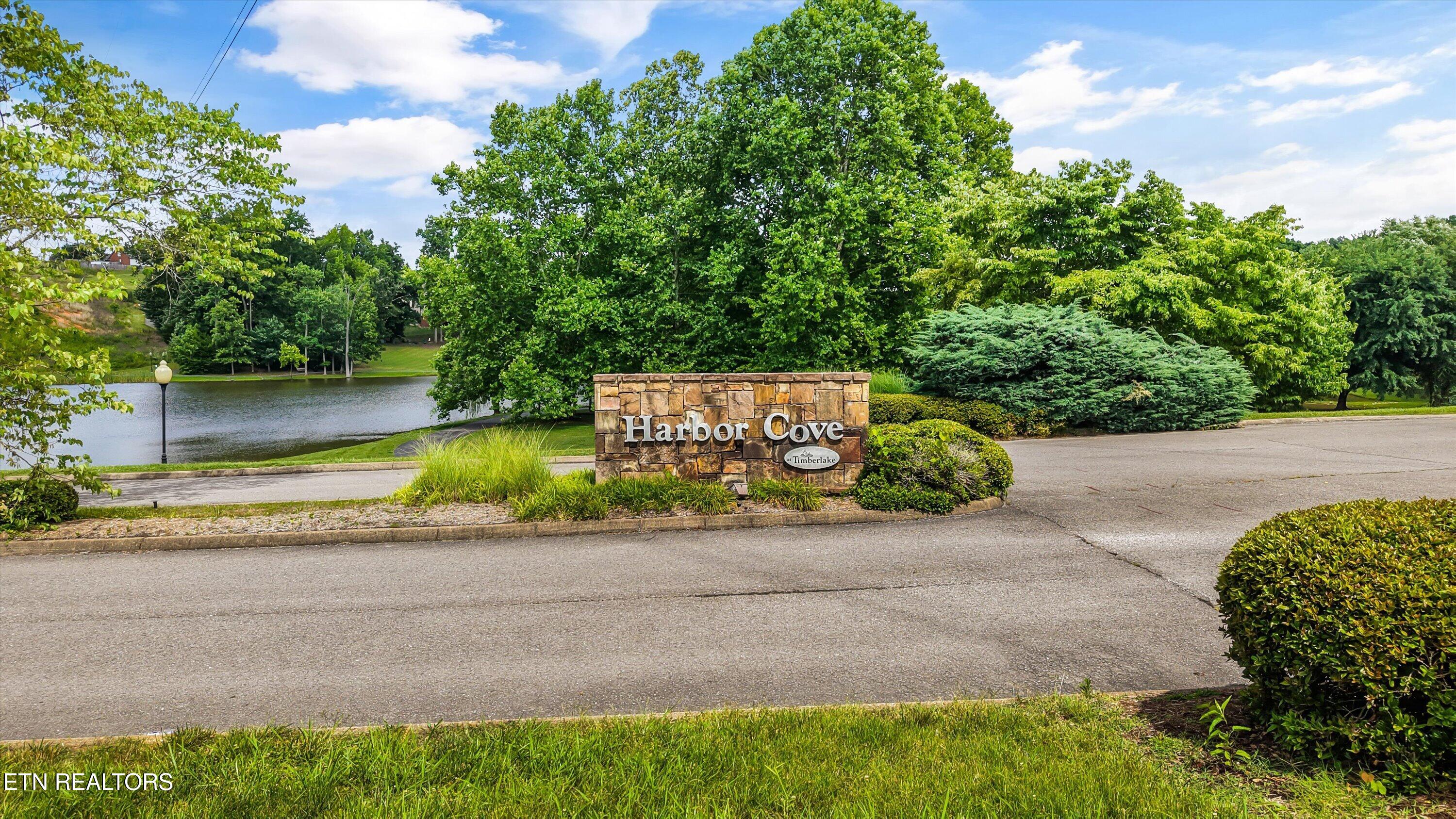 8407 Harbor Cove Drive