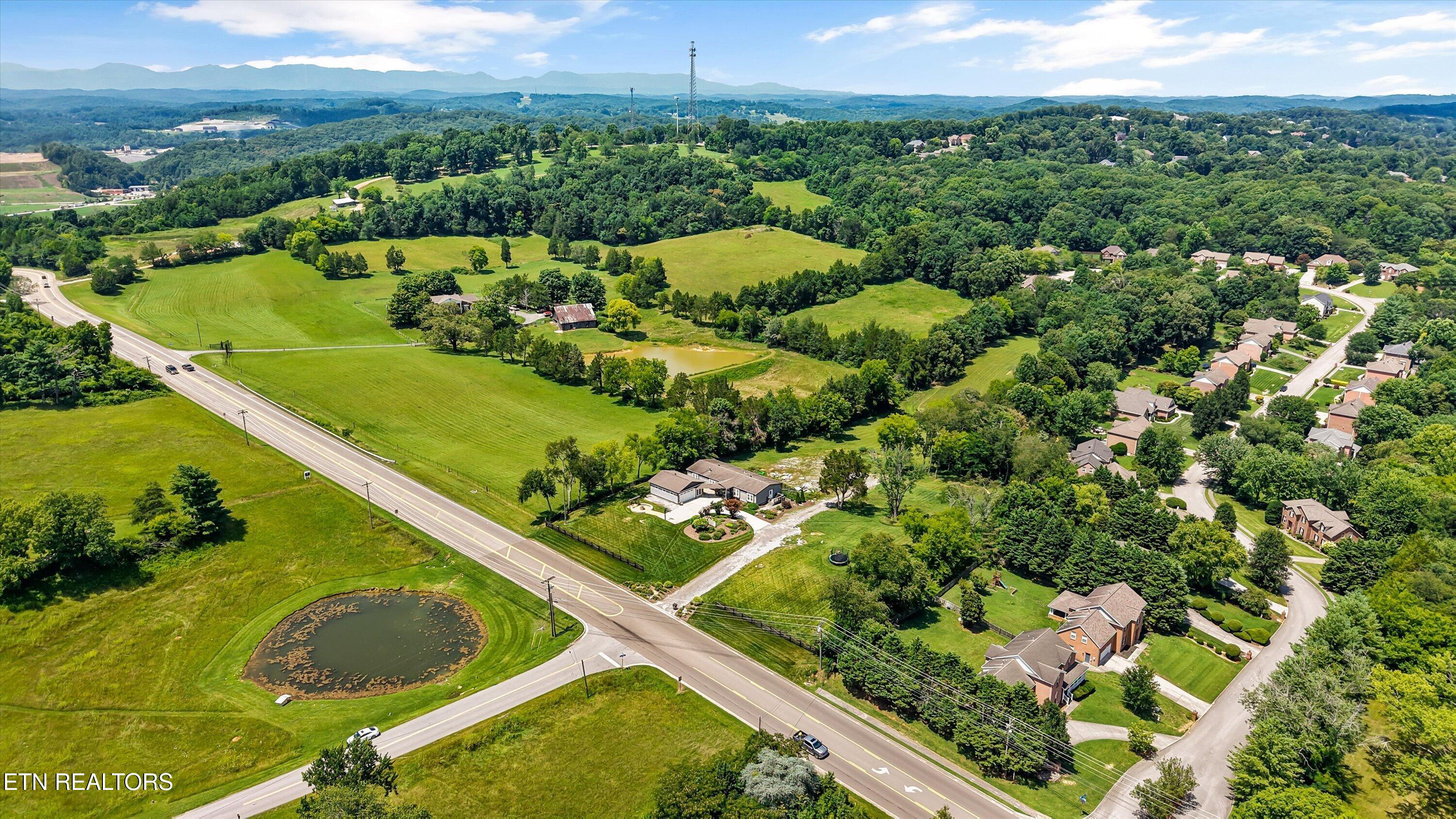 400 N Watt Rd