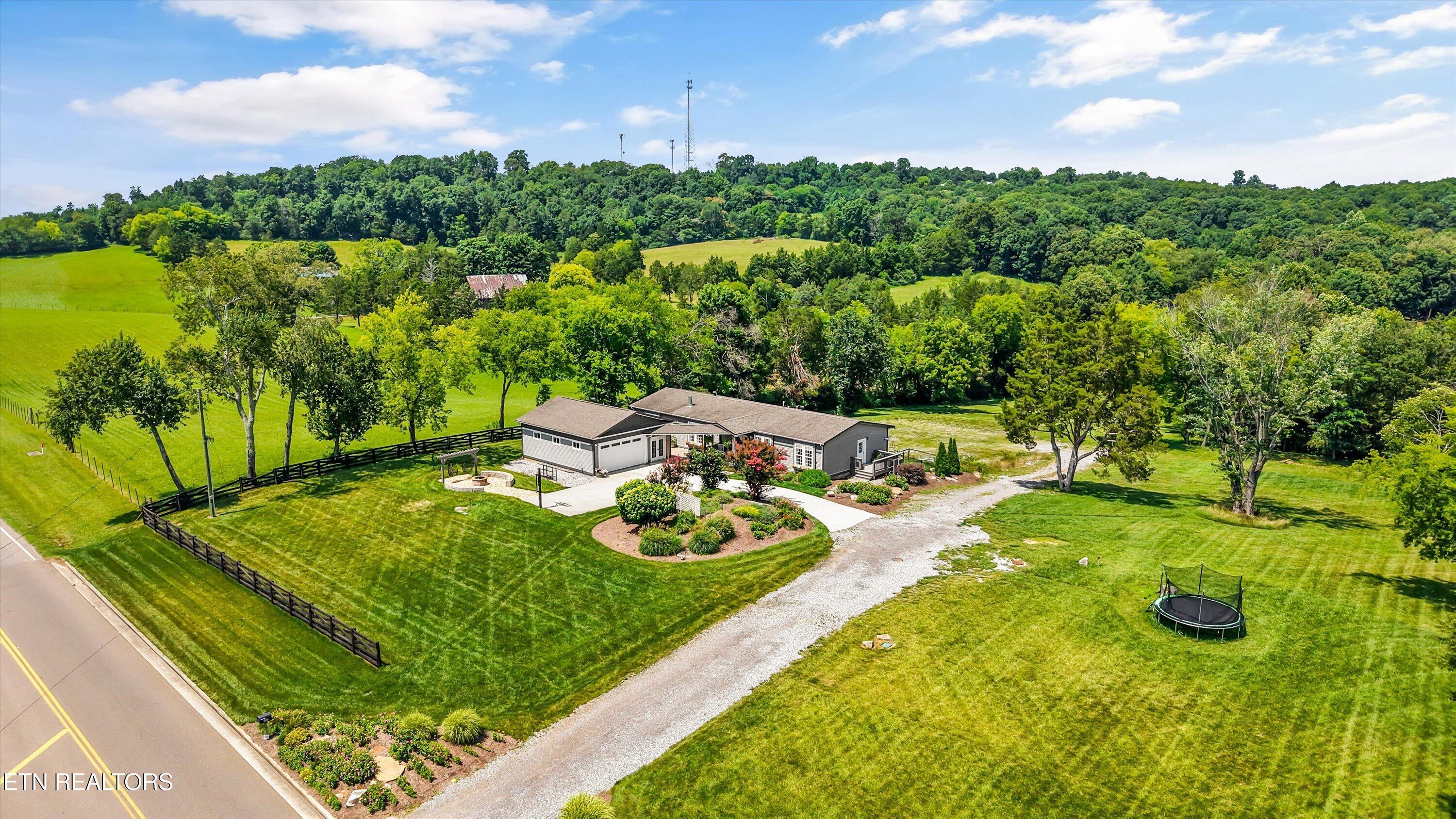 400 N Watt Rd