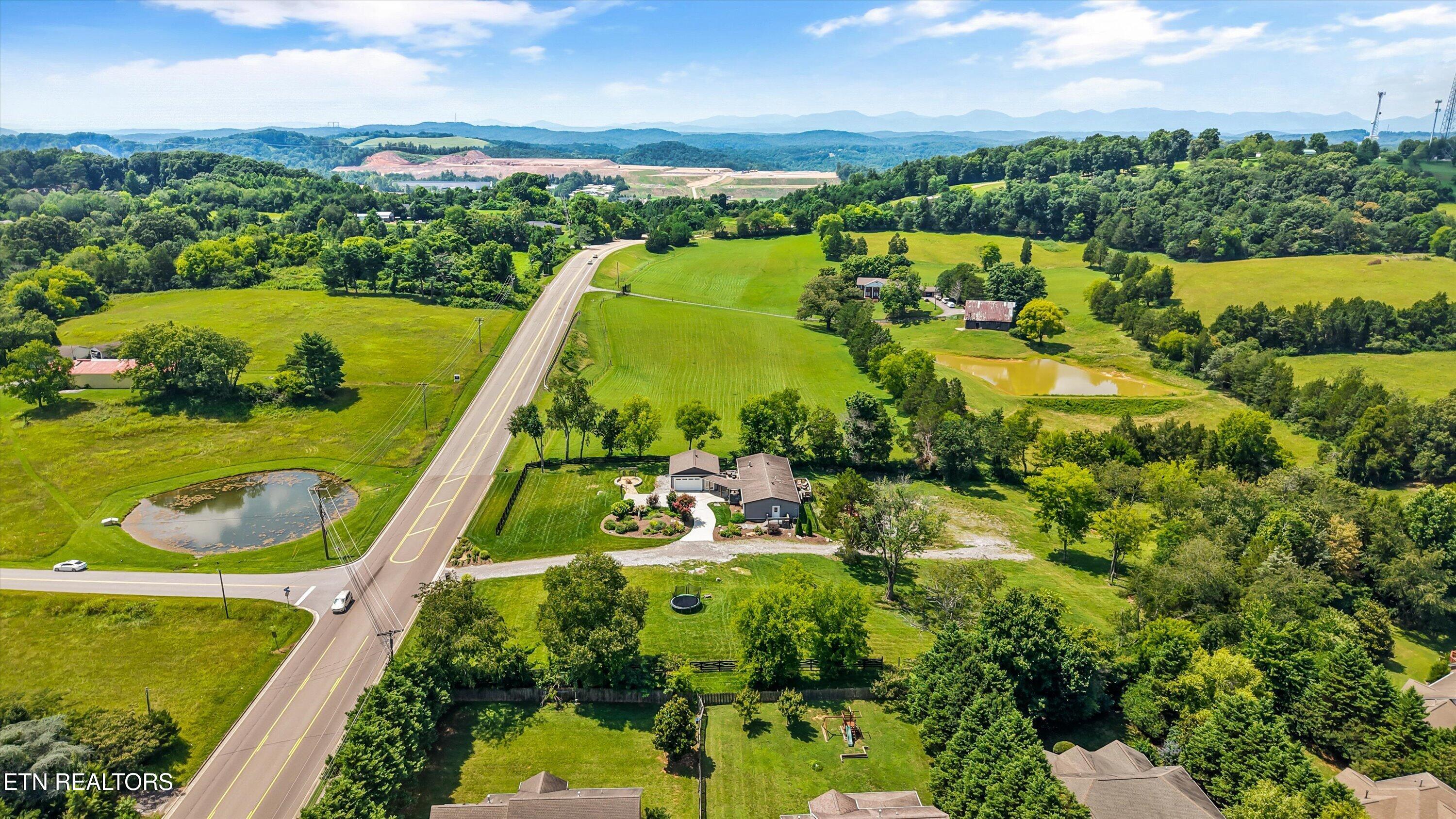 400 N Watt Rd