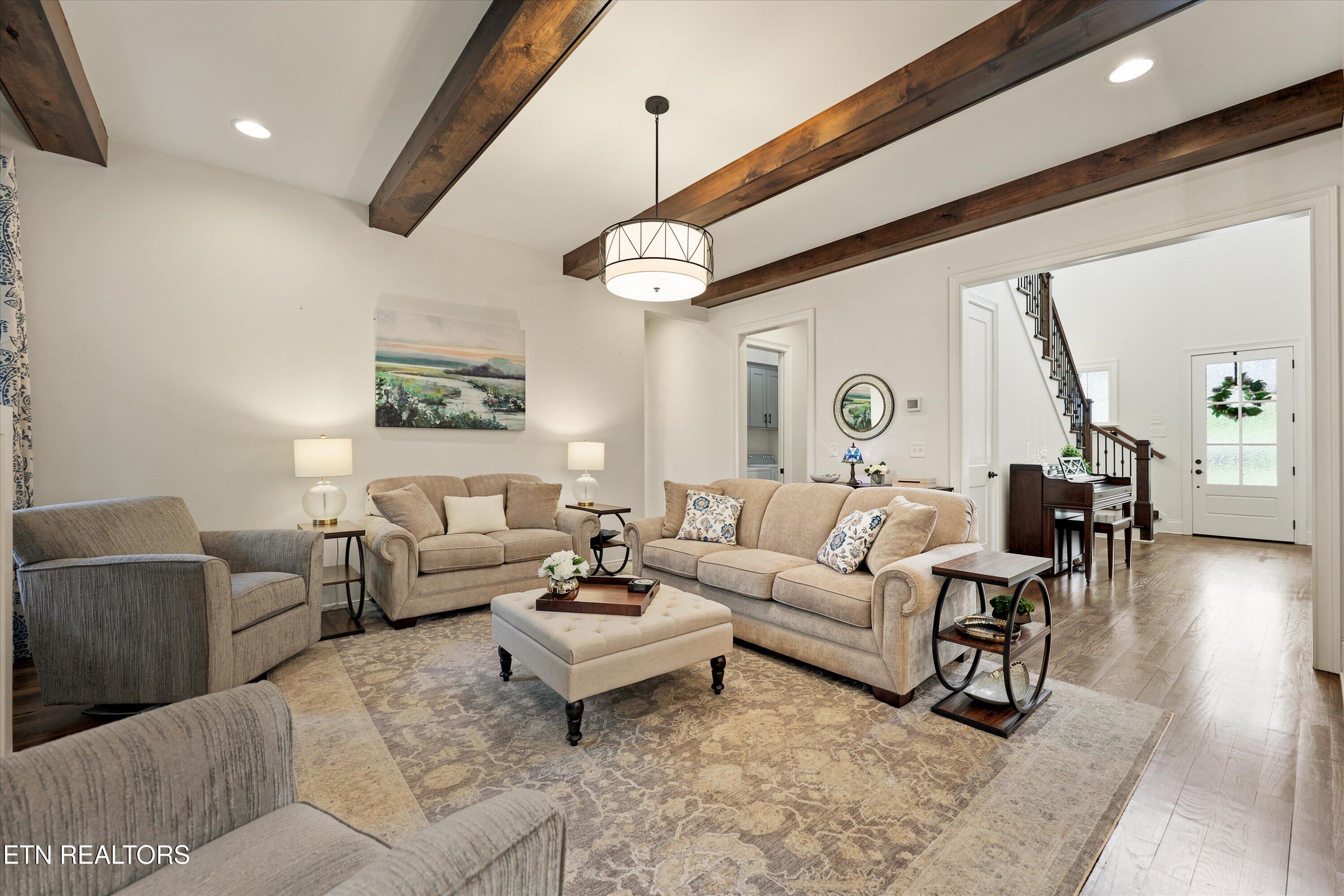 12424 English Laurel Lane