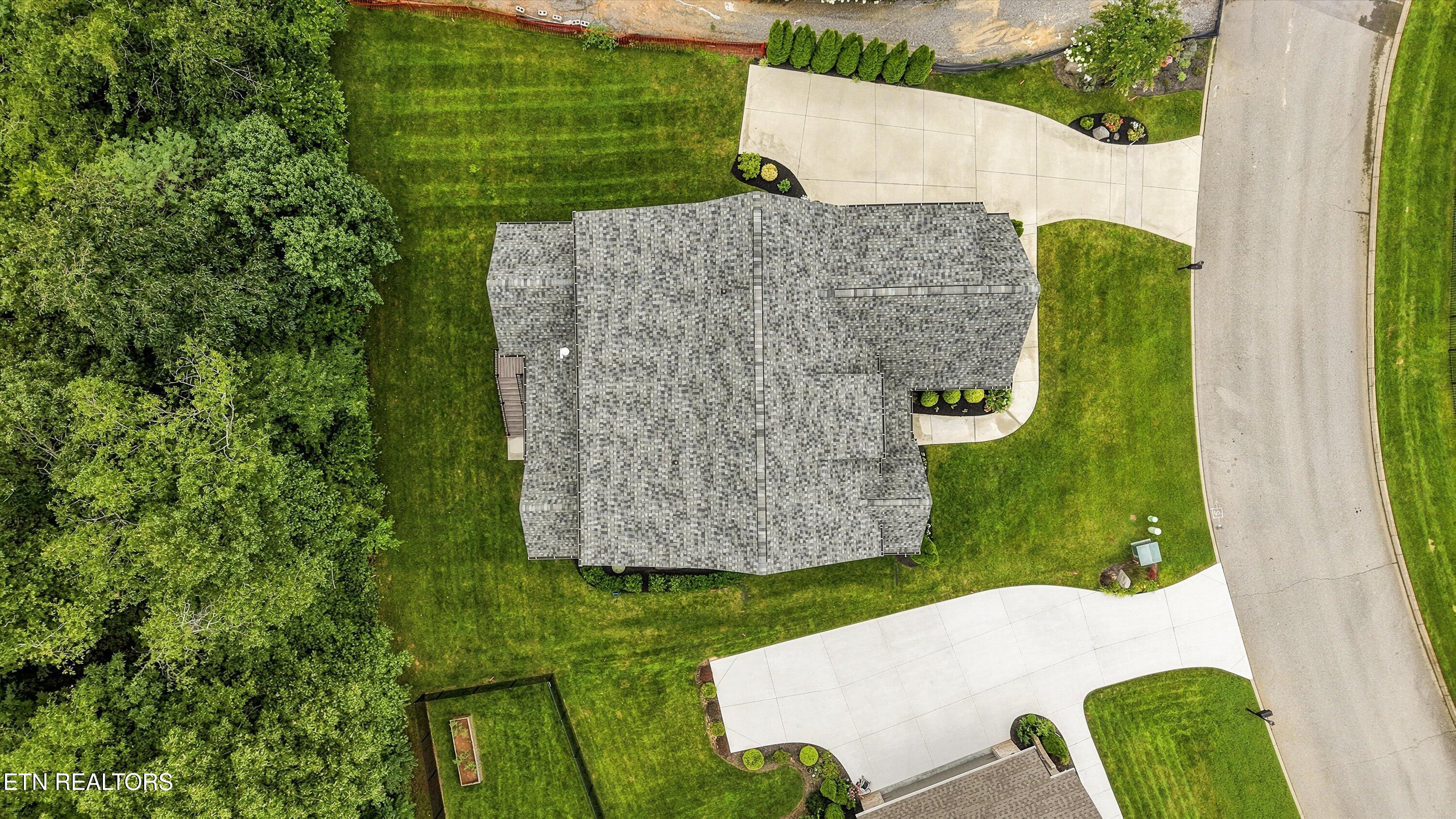 12424 English Laurel Lane