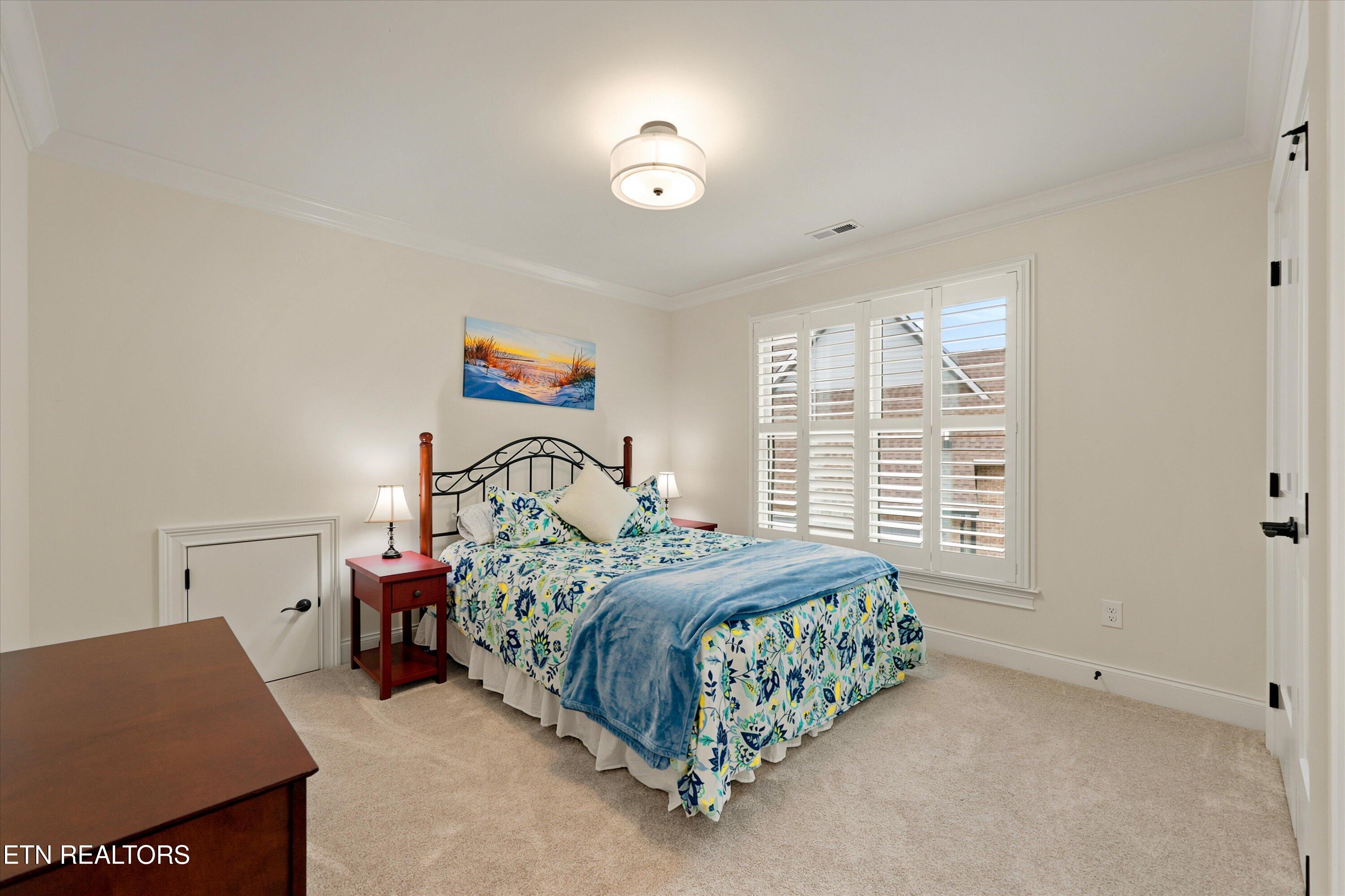 12424 English Laurel Lane