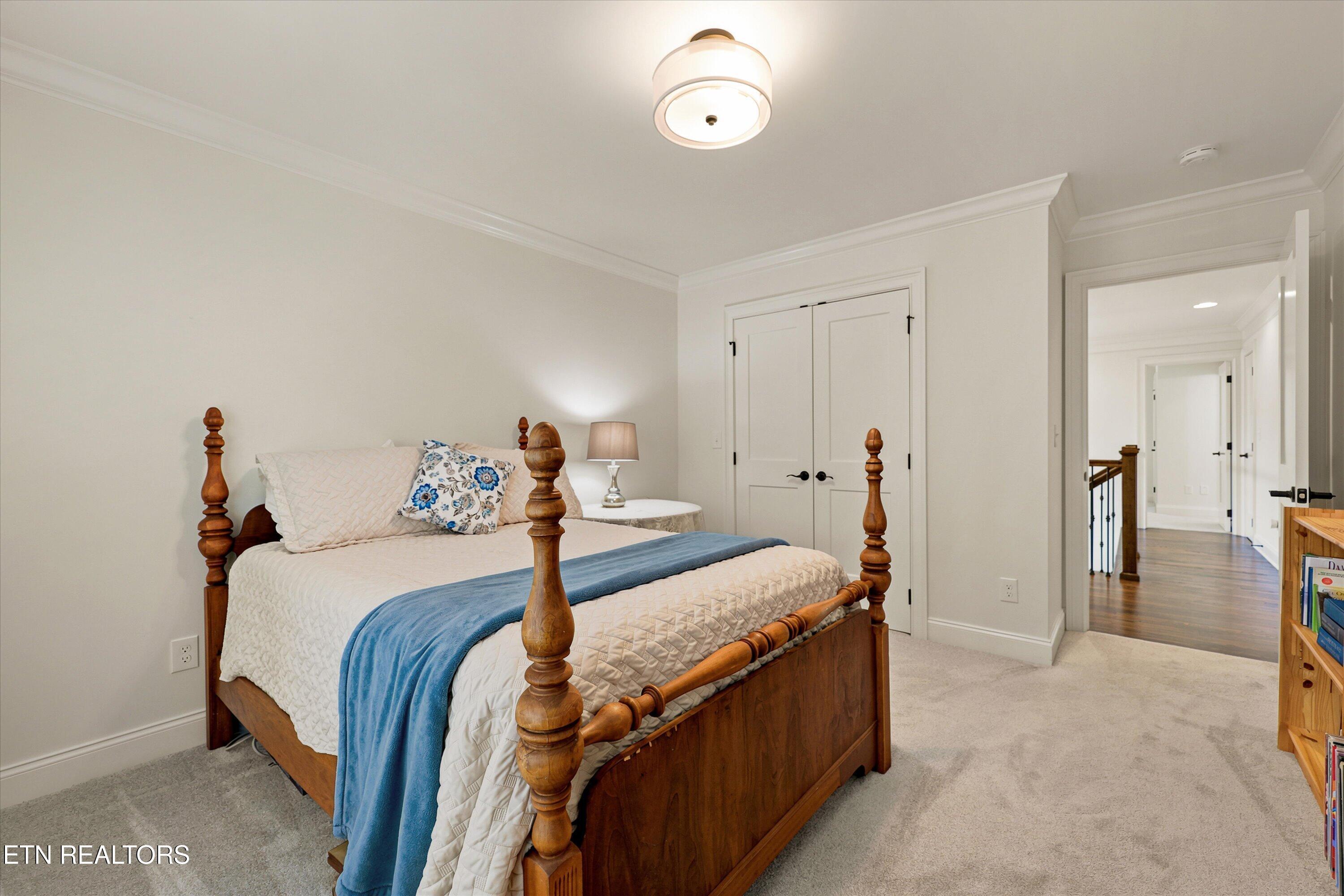 12424 English Laurel Lane