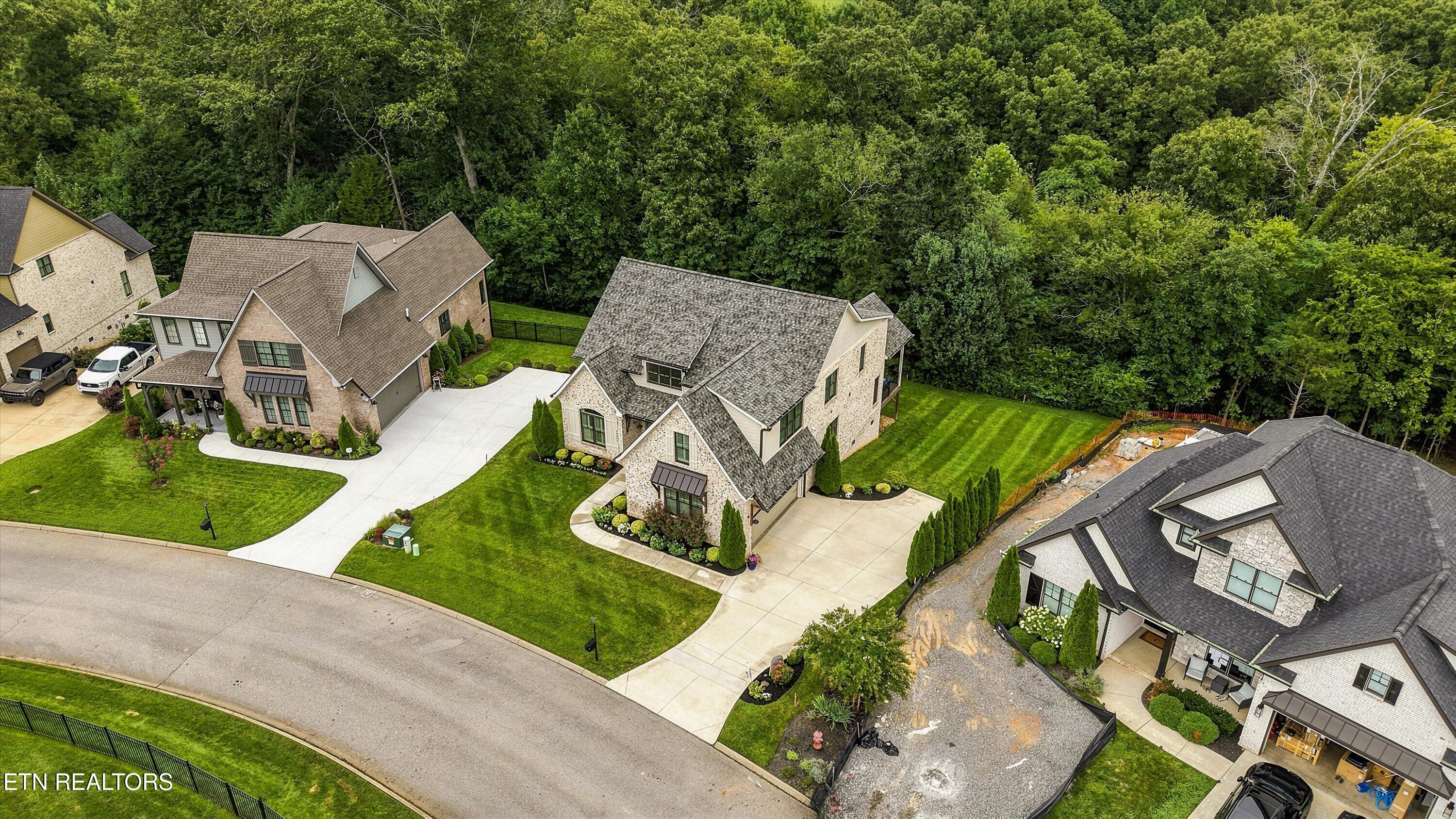 12424 English Laurel Lane