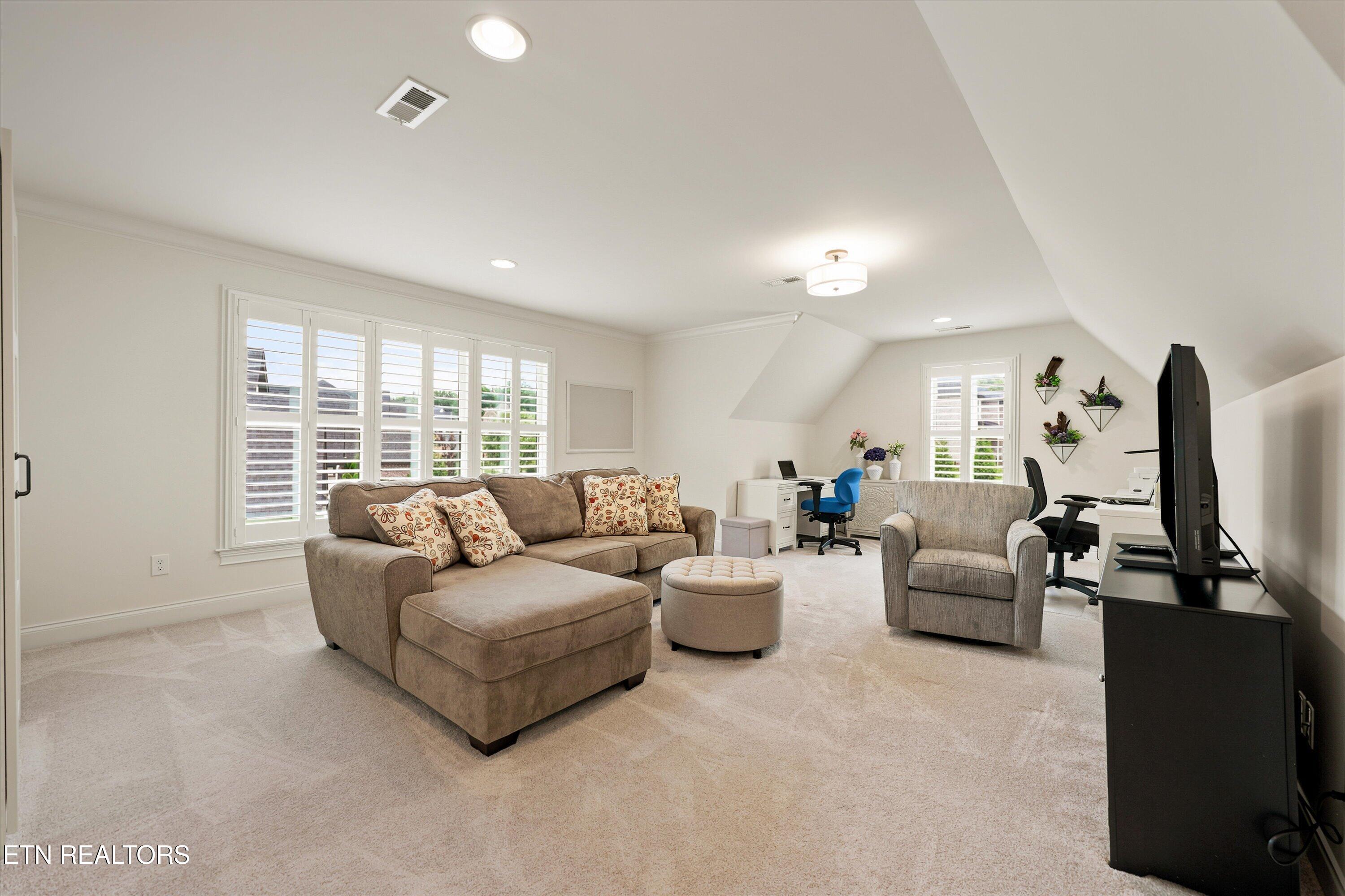 12424 English Laurel Lane