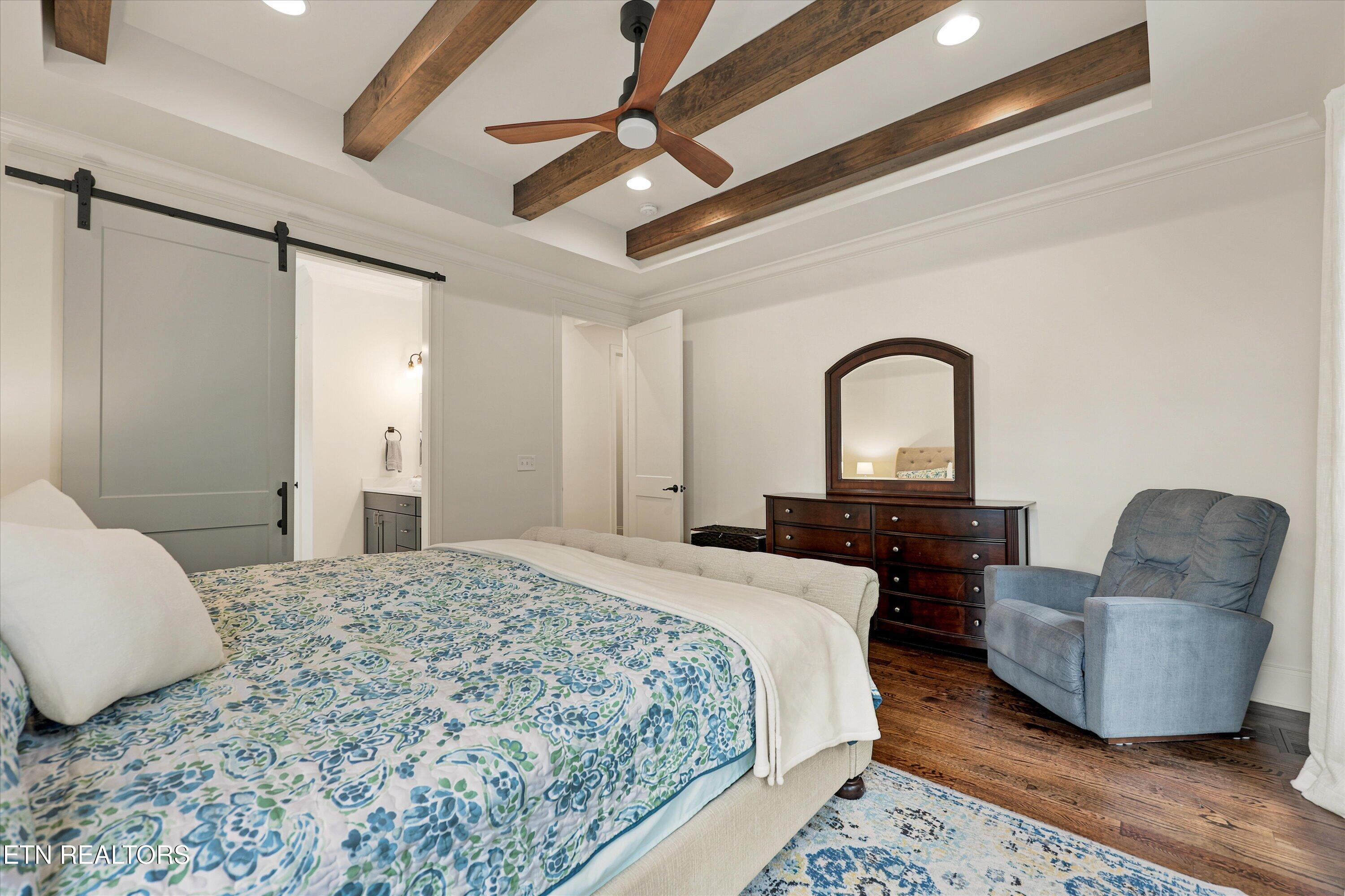12424 English Laurel Lane